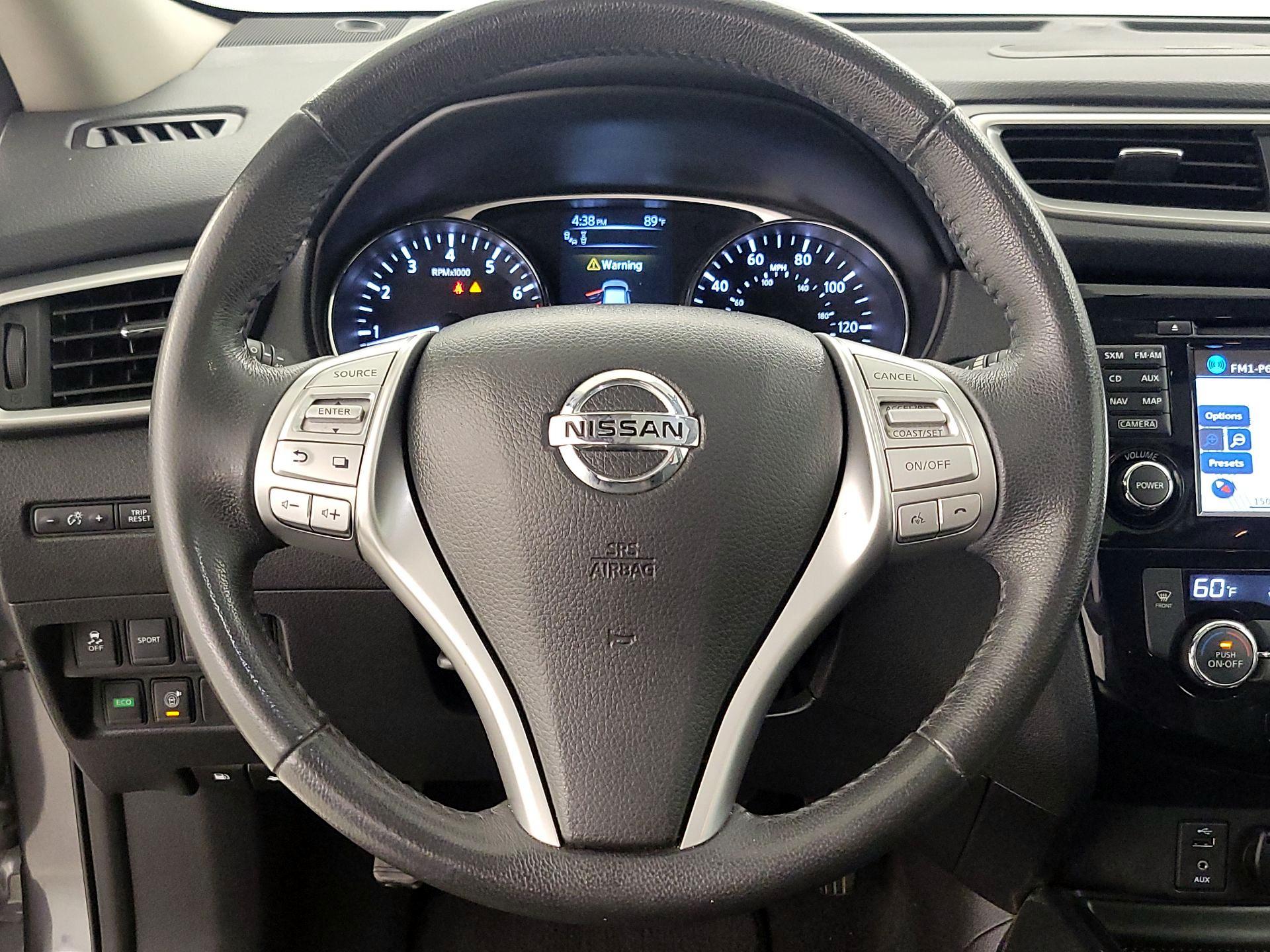 Thumbnail: 2016 Nissan Rogue - 10