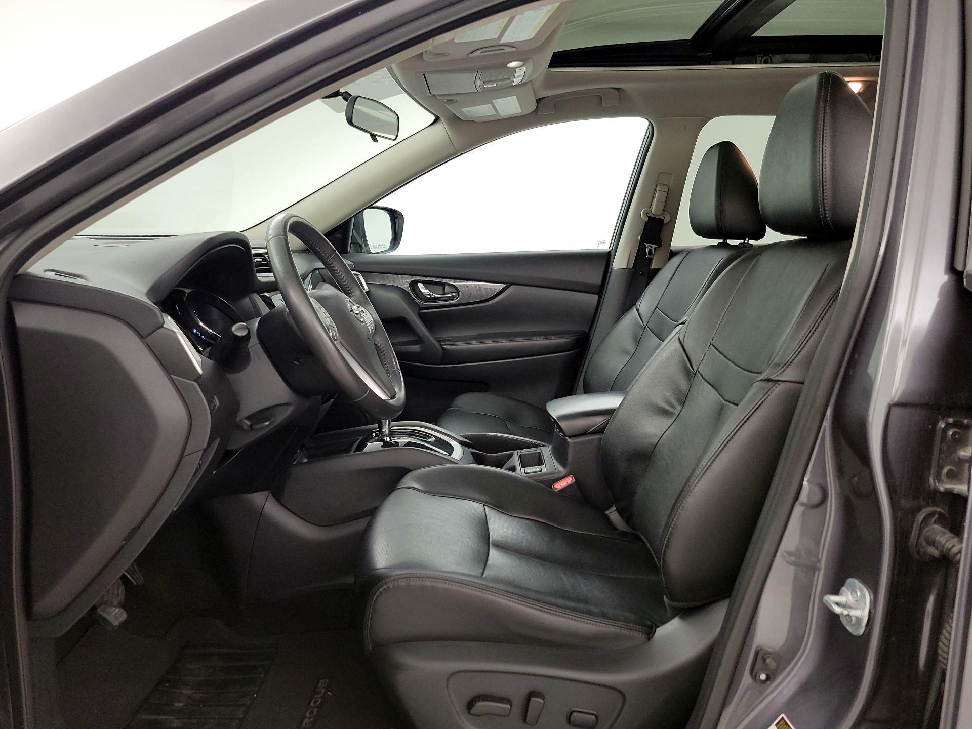 Thumbnail: 2016 Nissan Rogue - 11