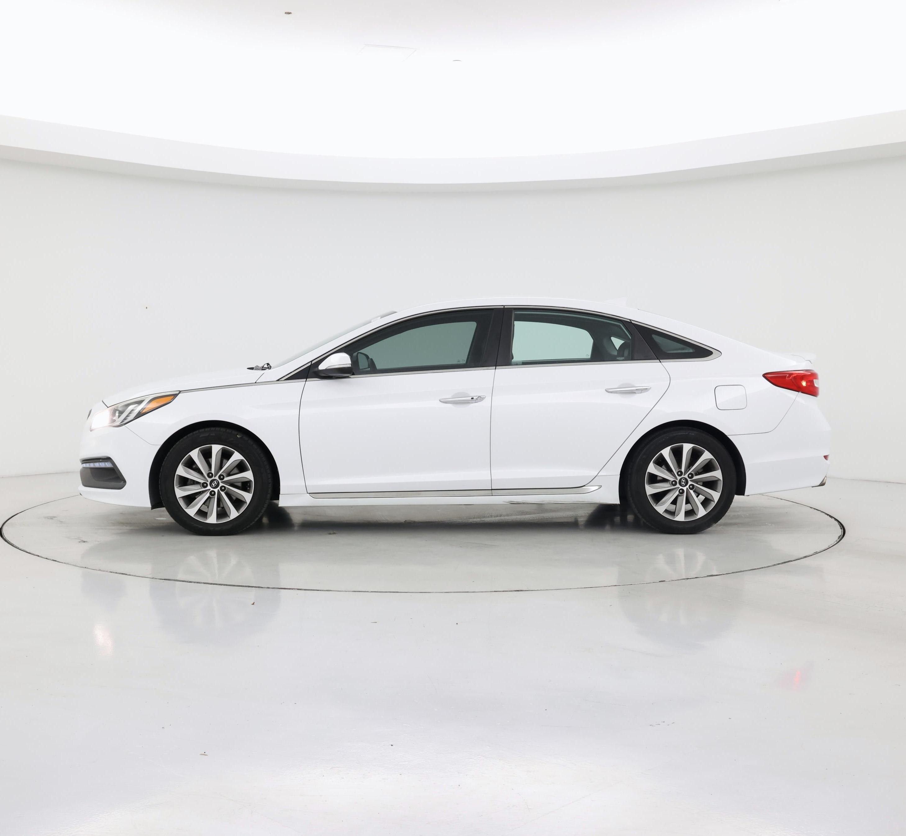 Thumbnail: 2015 Hyundai Sonata - 3