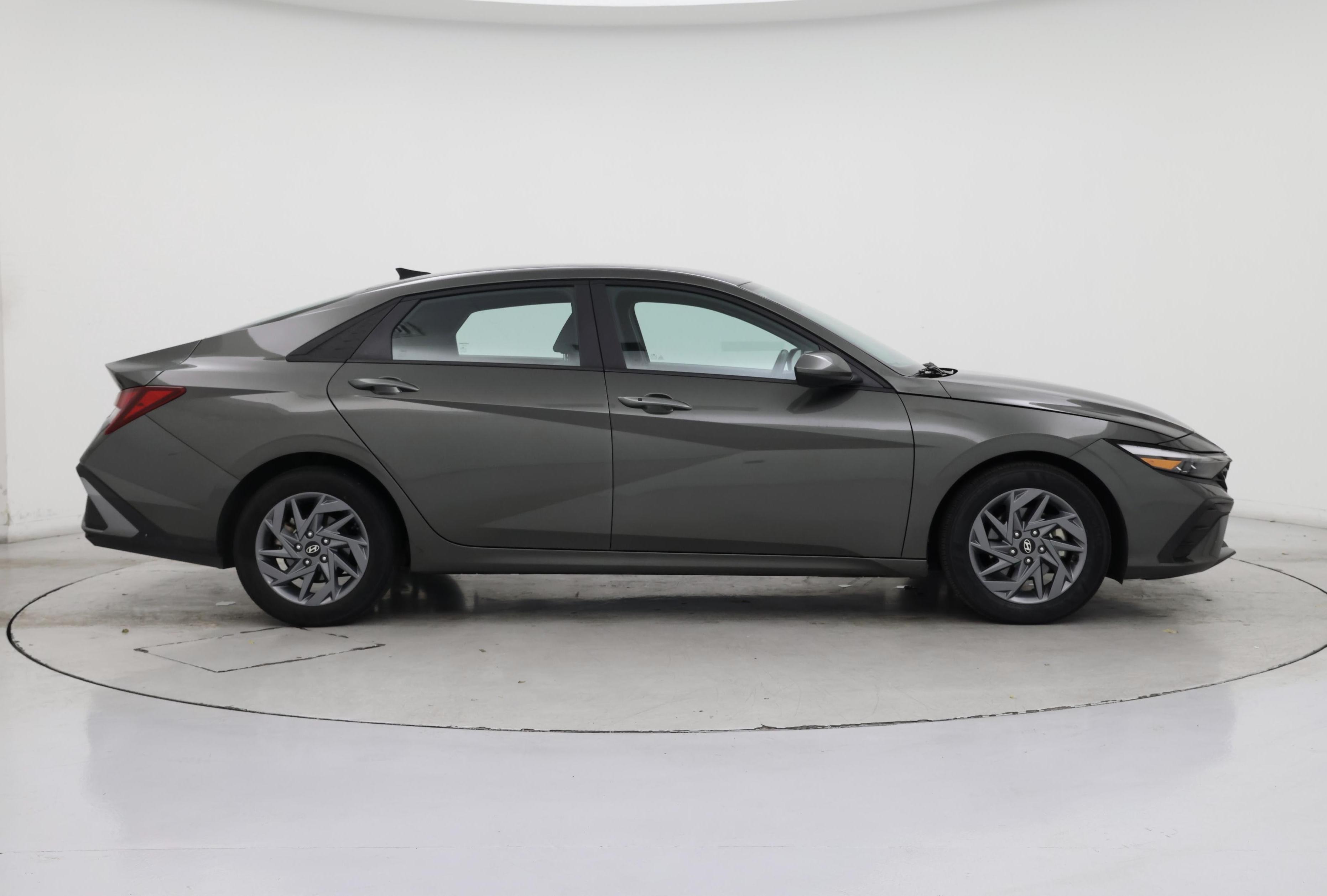 Thumbnail: 2024 Hyundai Elantra - 7