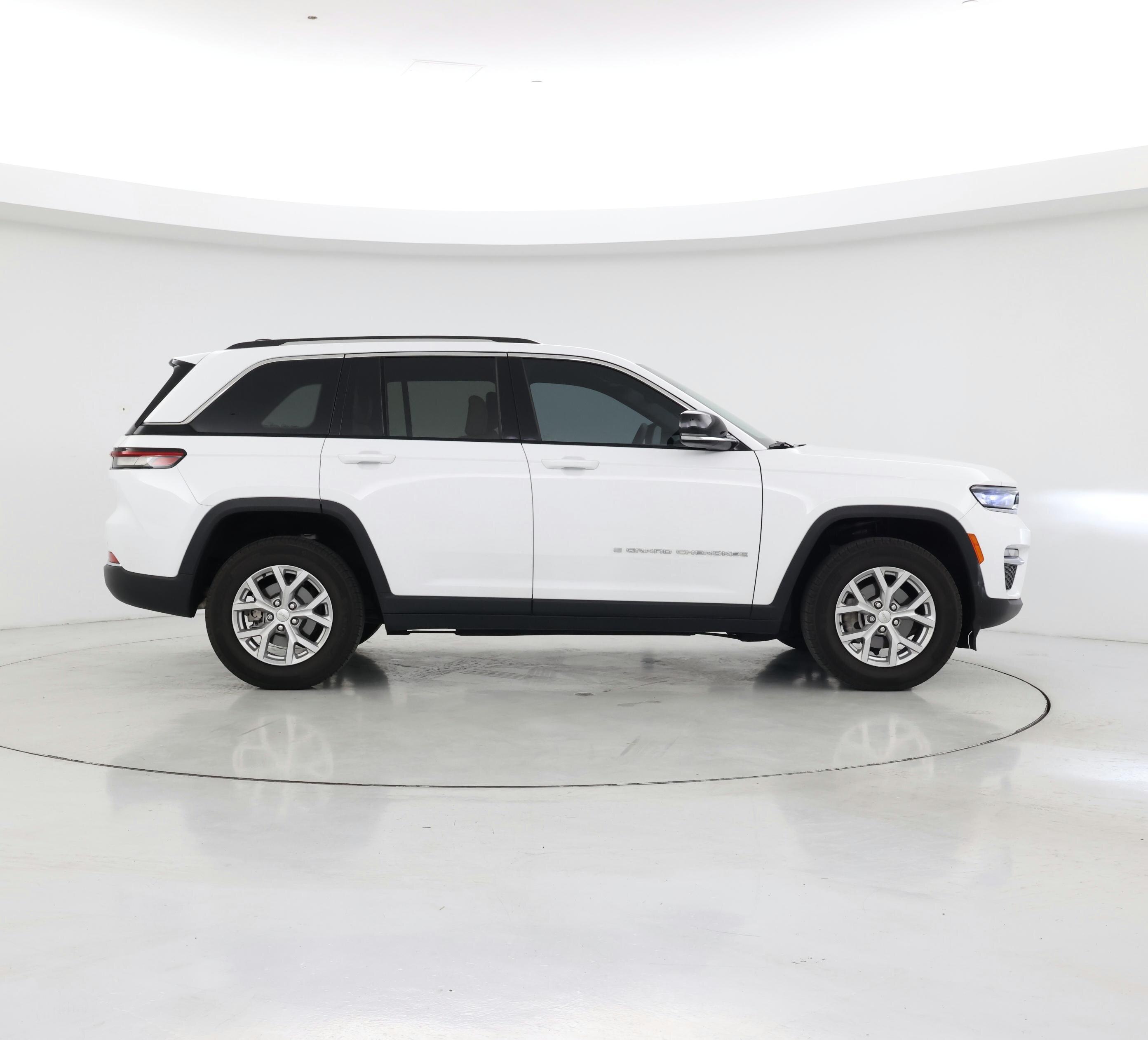 Thumbnail: 2023 Jeep Grand Cherokee - 7