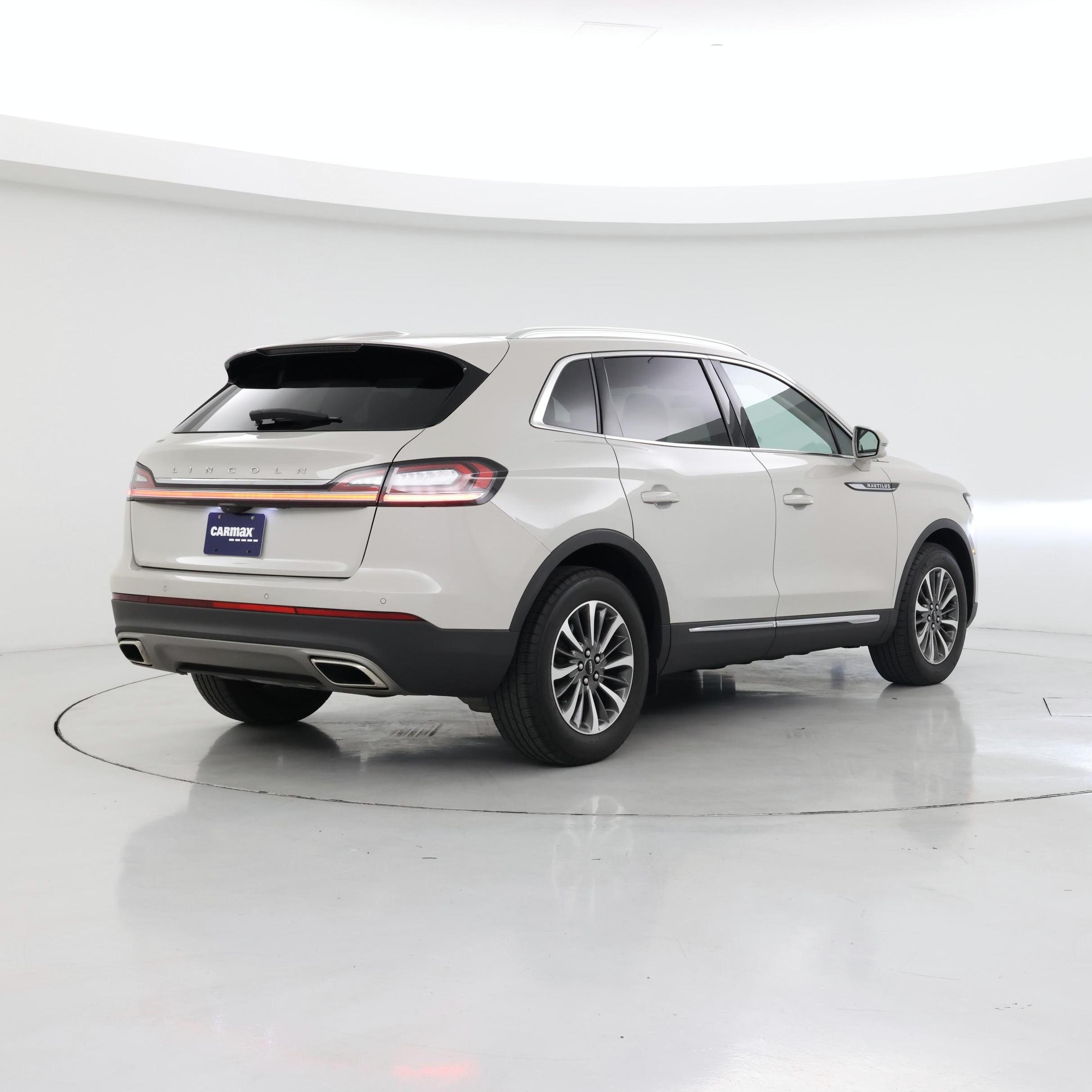 Thumbnail: 2022 Lincoln Nautilus - 8