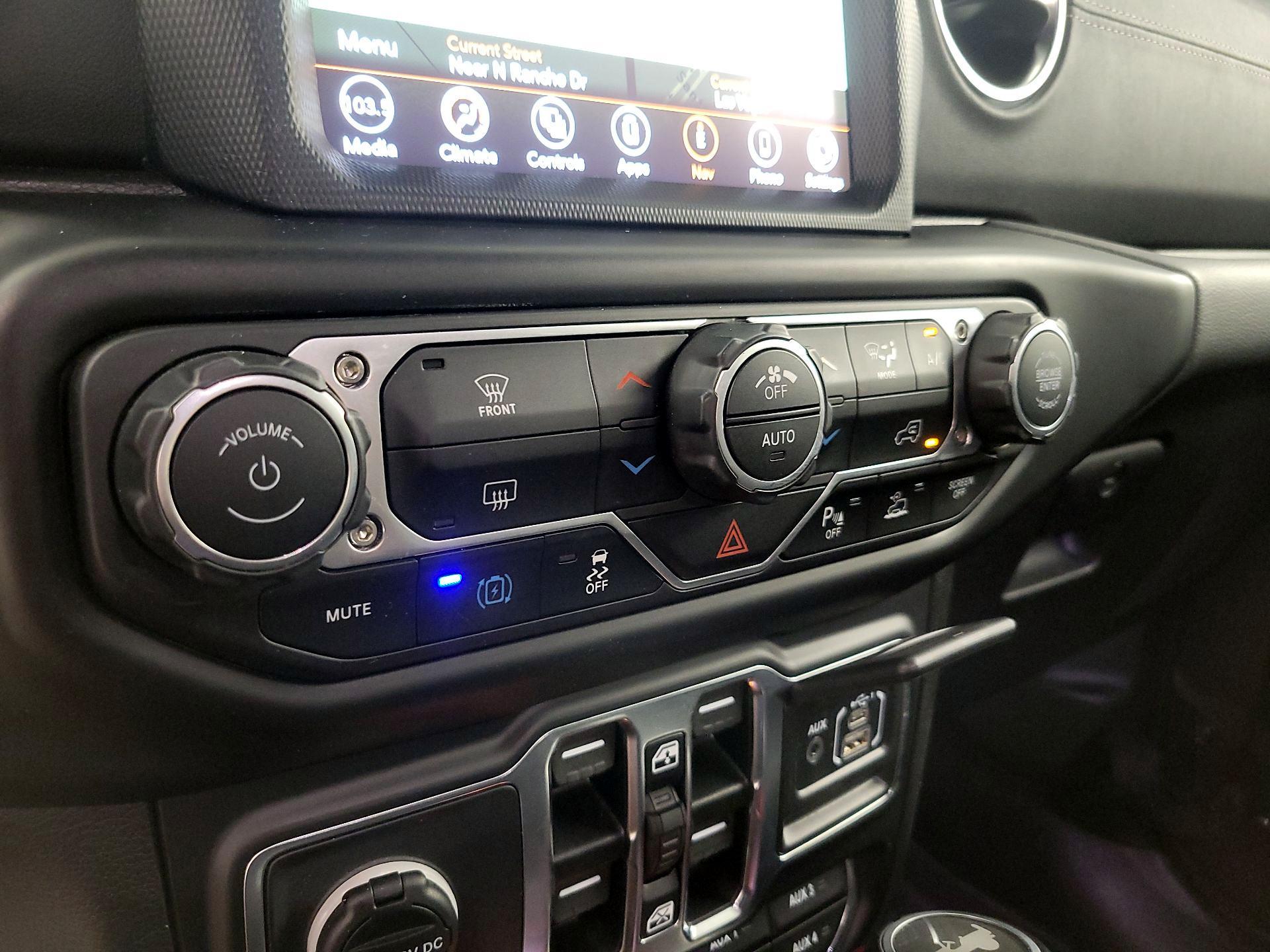 Thumbnail: 2021 Jeep Wrangler - 17