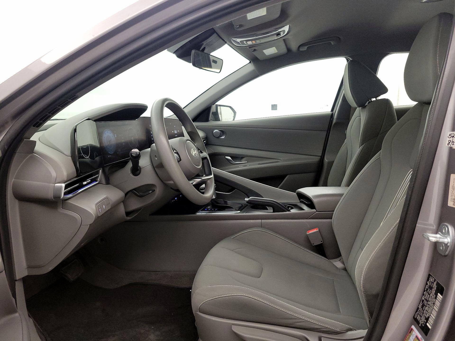 Thumbnail: 2024 Hyundai Elantra - 11