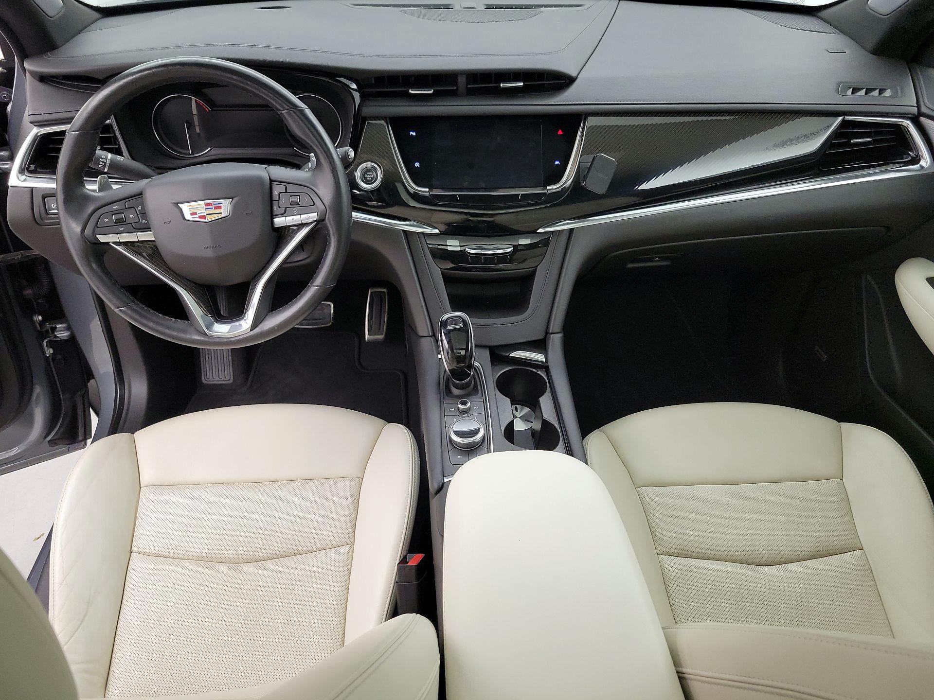Thumbnail: 2020 Cadillac XT6 - 9