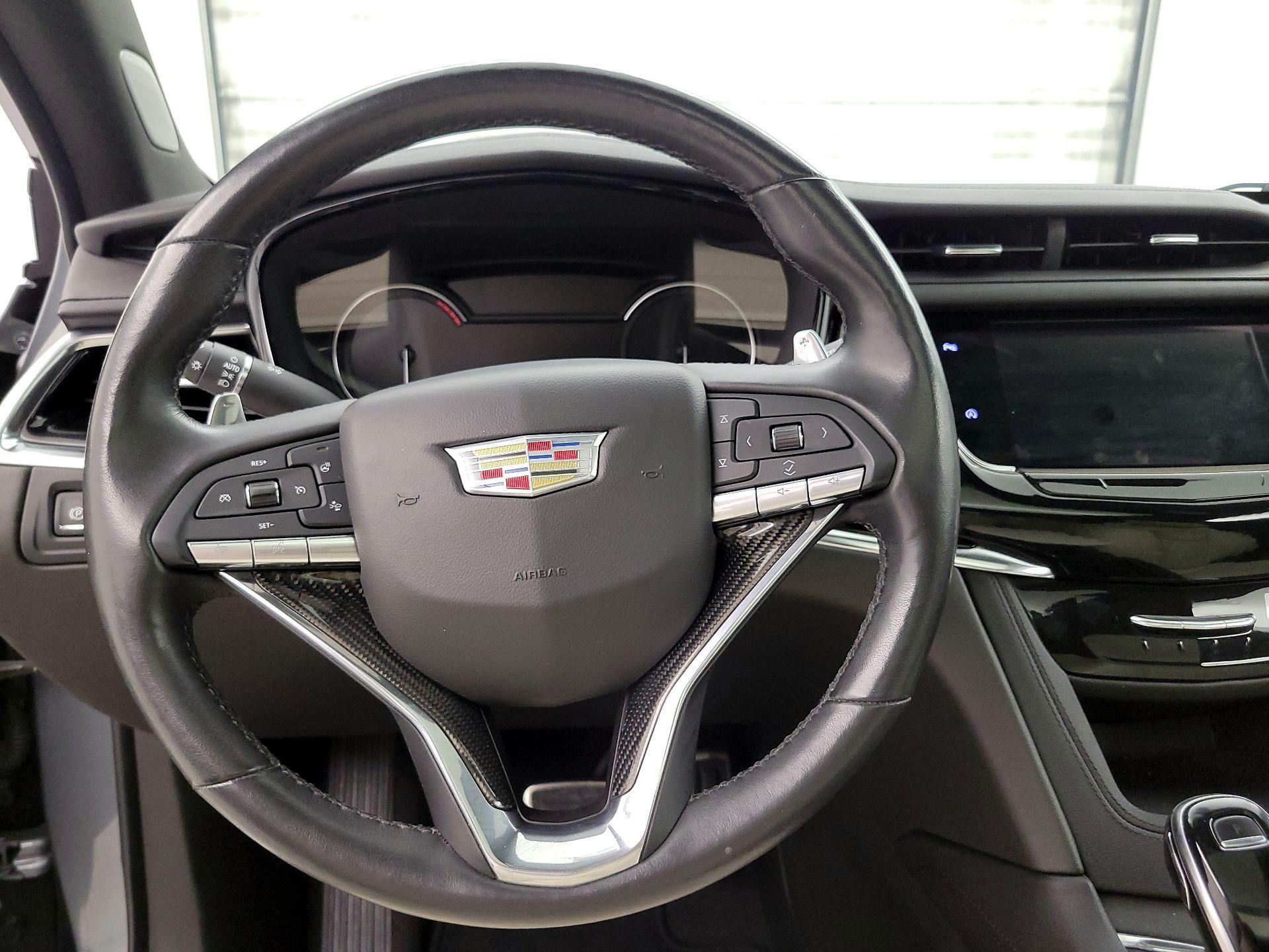 Thumbnail: 2020 Cadillac XT6 - 10