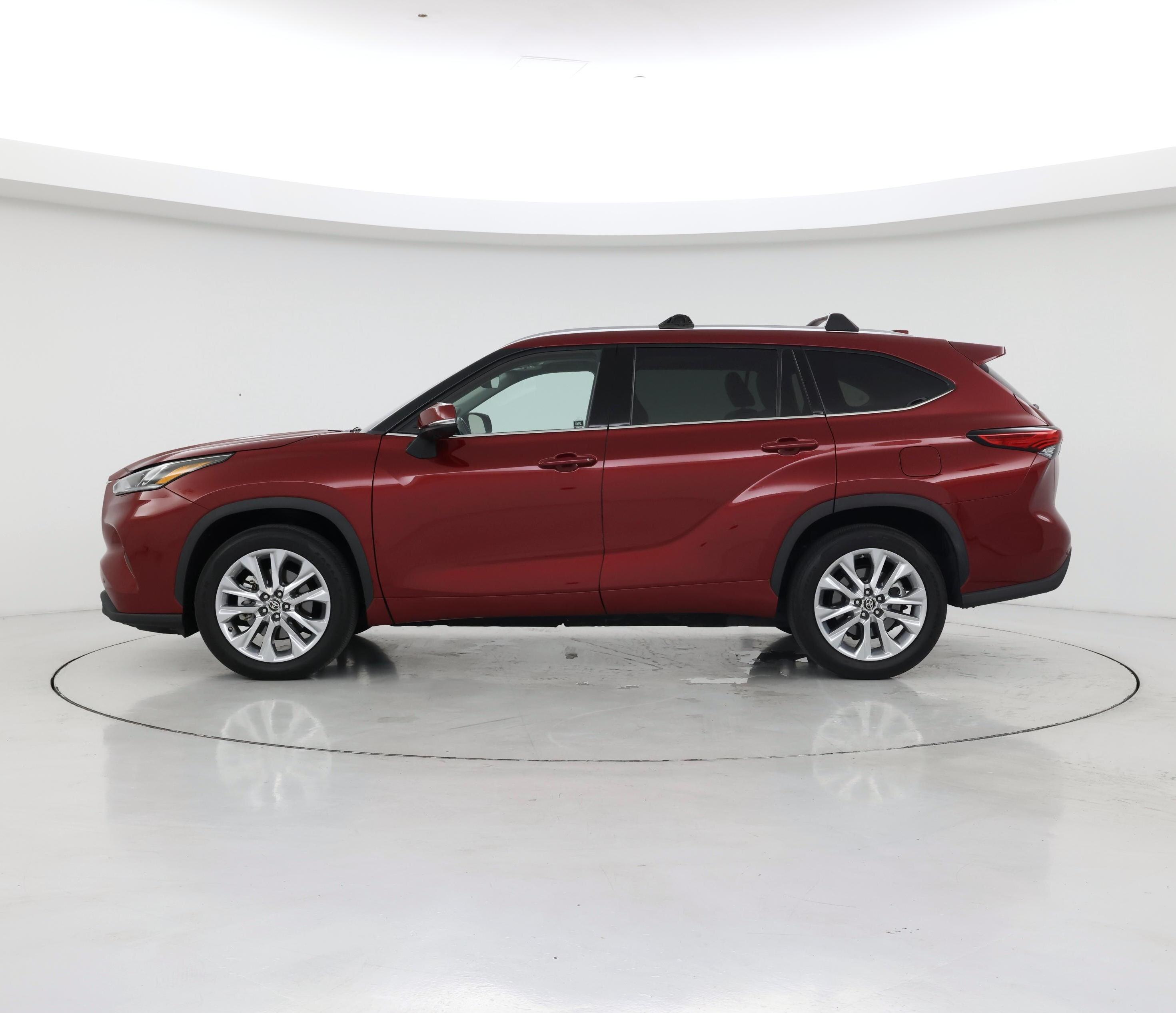 Thumbnail: 2022 Toyota Highlander - 3