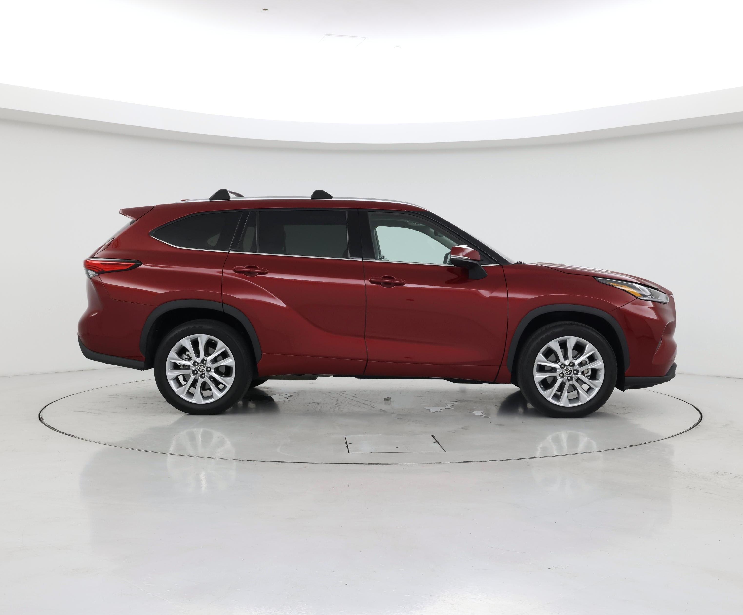 Thumbnail: 2022 Toyota Highlander - 7