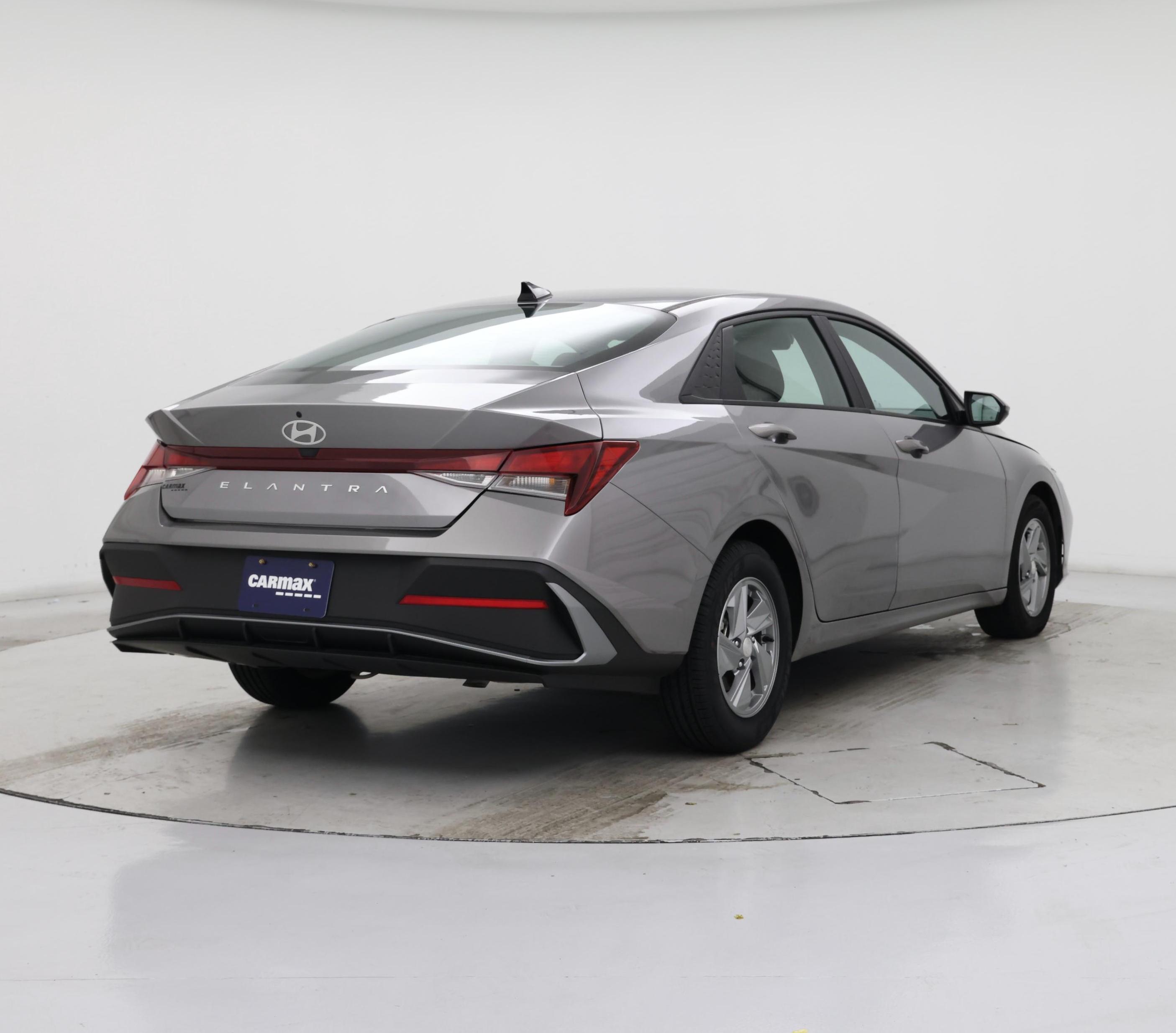 Thumbnail: 2024 Hyundai Elantra - 8