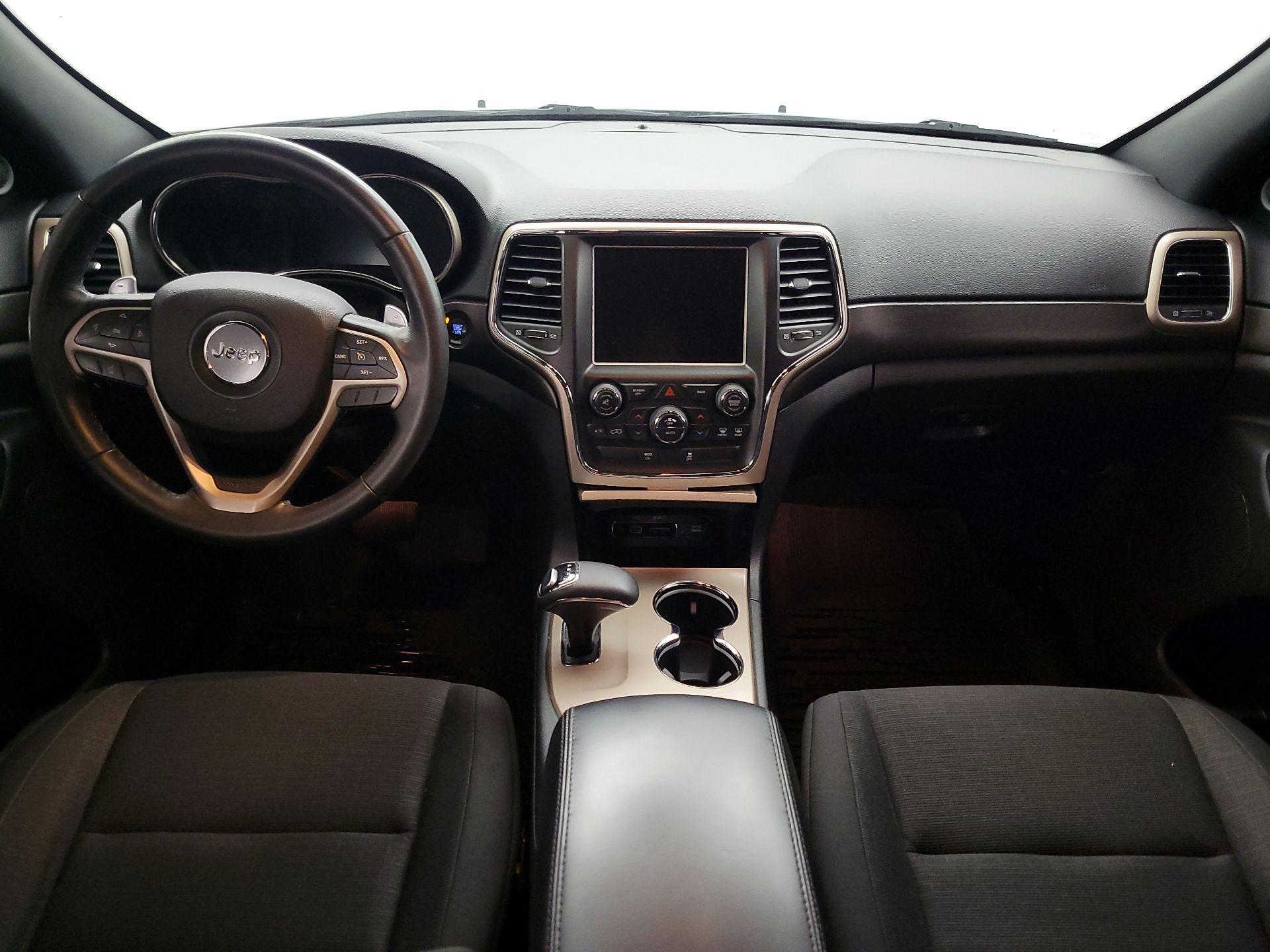 Thumbnail: 2015 Jeep Grand Cherokee - 9