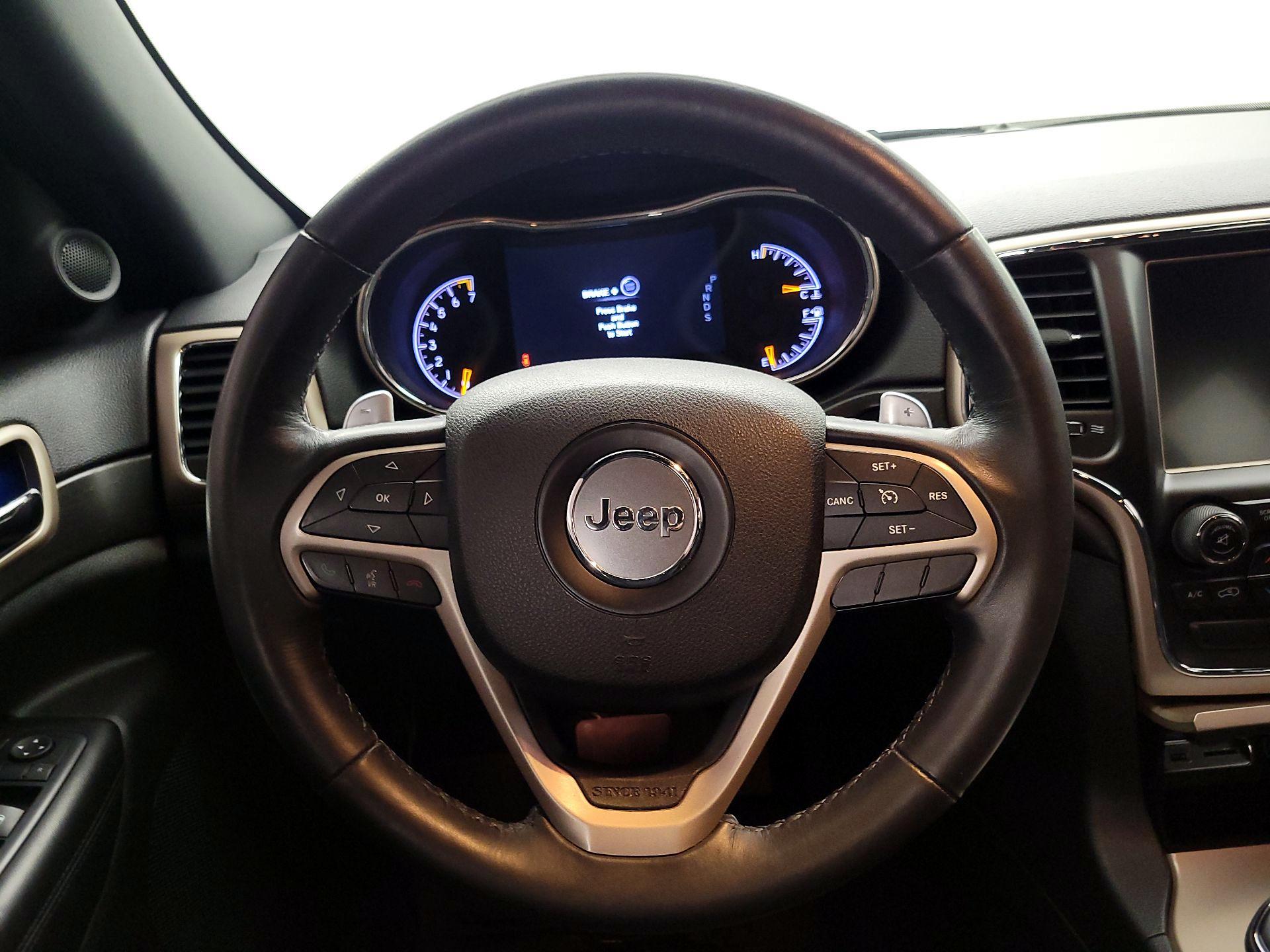 Thumbnail: 2015 Jeep Grand Cherokee - 10