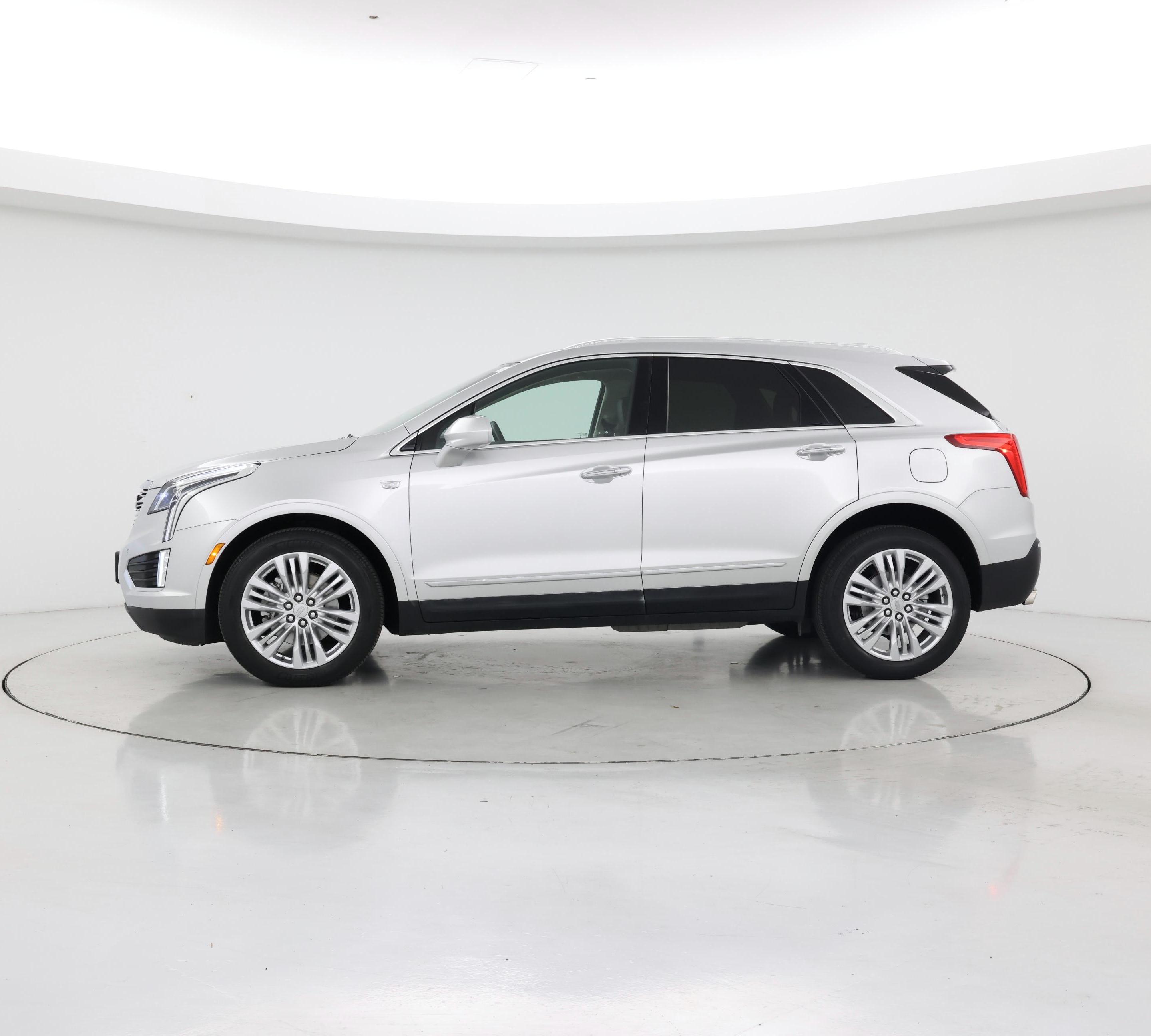 Thumbnail: 2019 Cadillac XT5 - 3