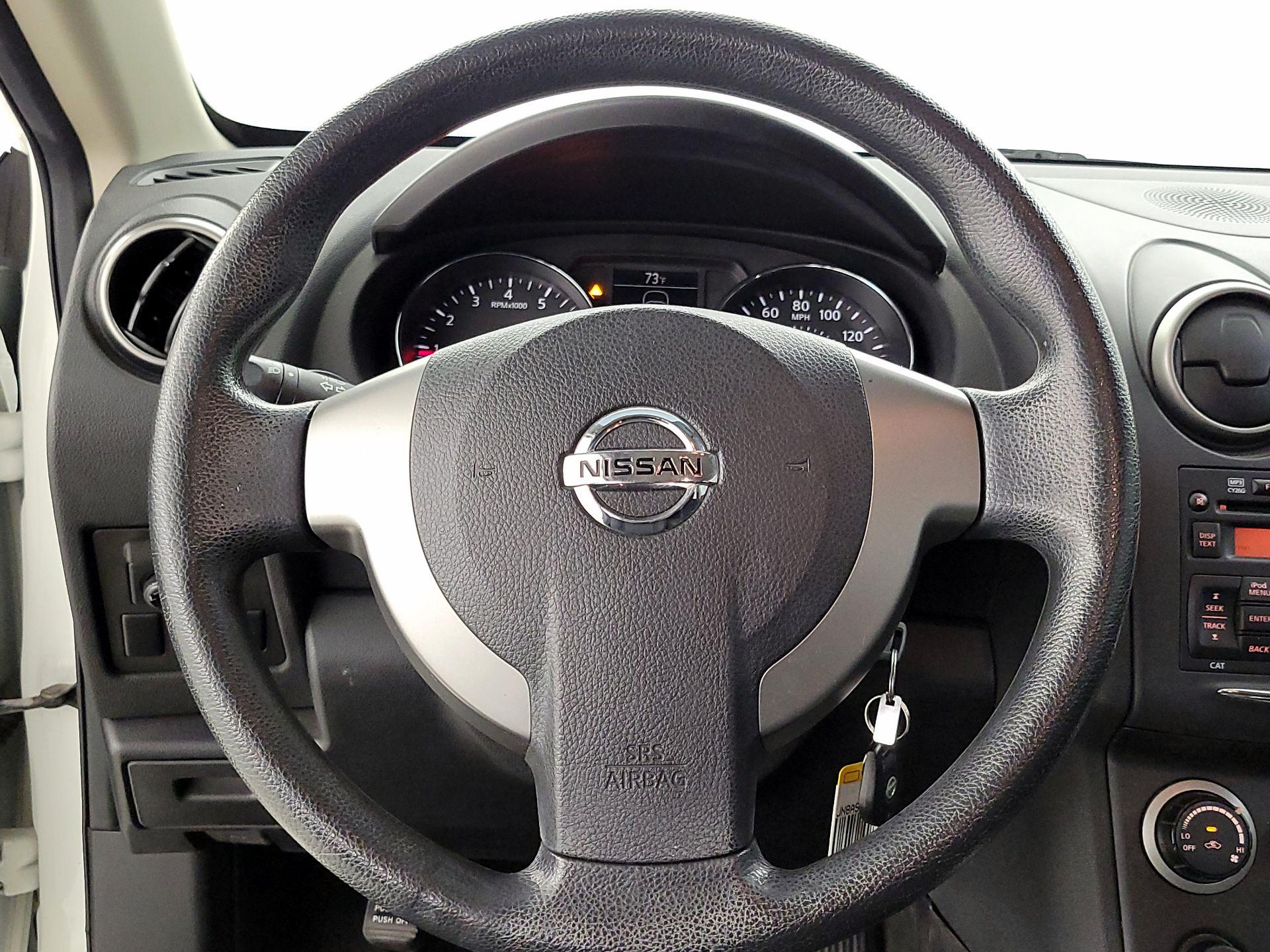 Thumbnail: 2014 Nissan Rogue - 10
