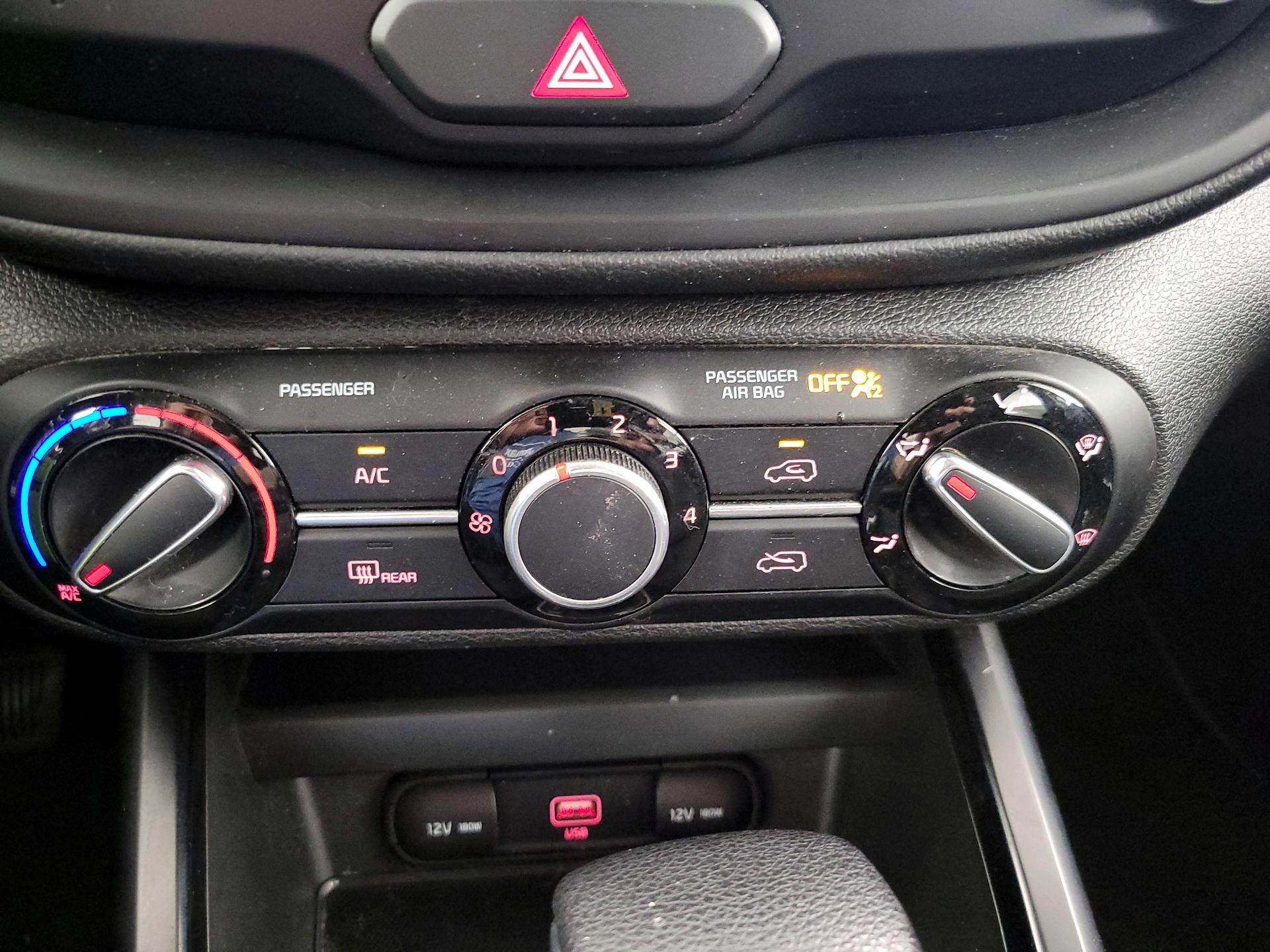Thumbnail: 2020 Kia Soul - 16