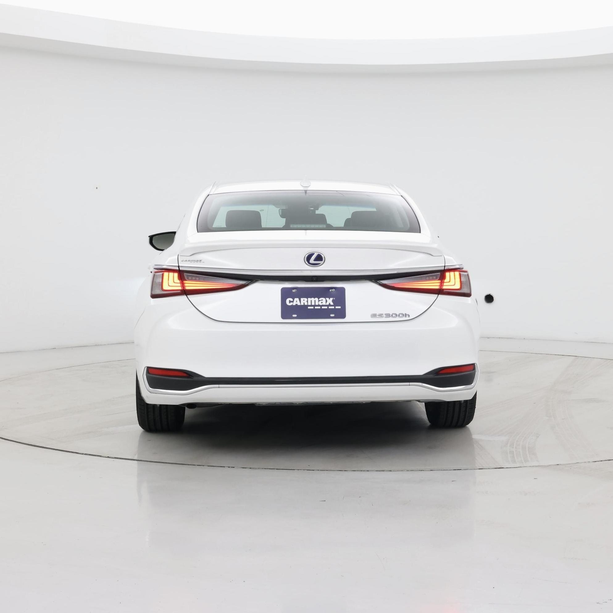 Thumbnail: 2021 Lexus ES - 6
