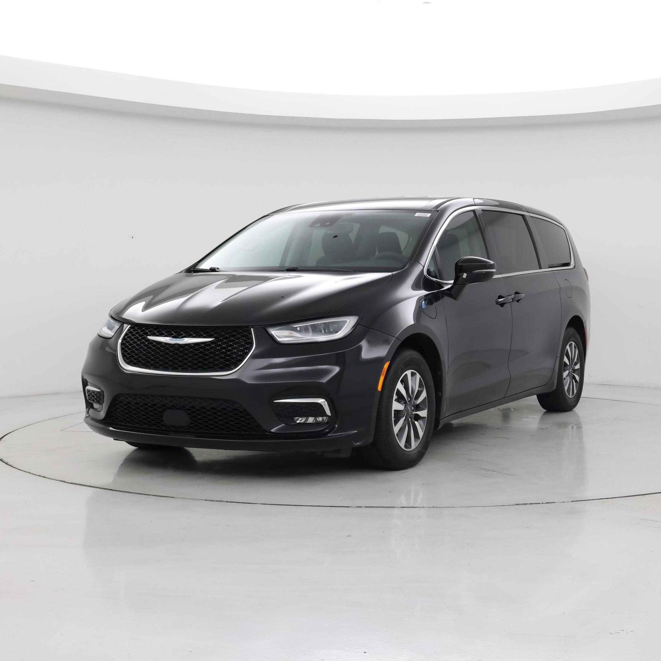 Thumbnail: 2022 Chrysler Pacifica - 4