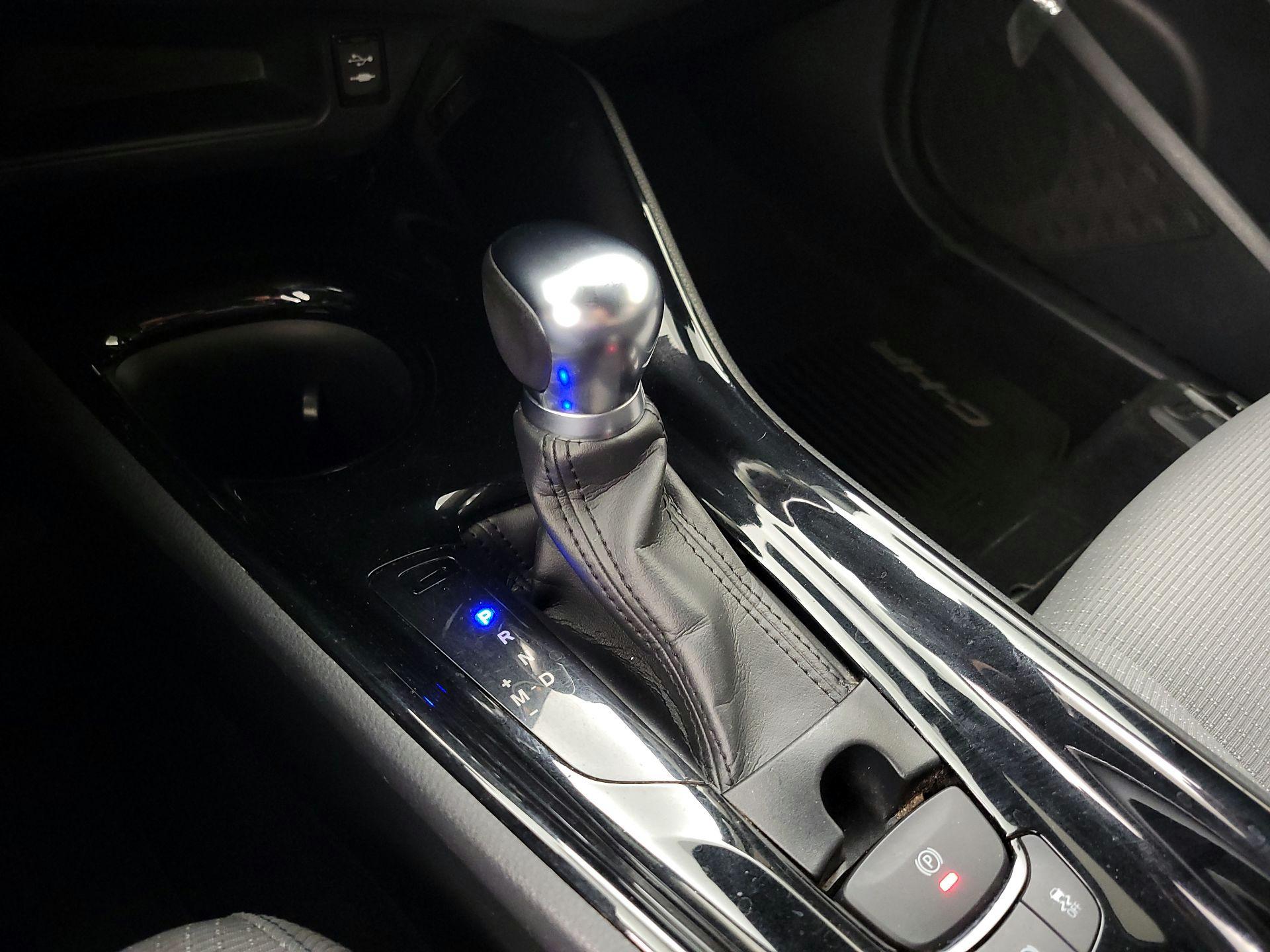 Thumbnail: 2019 Toyota C-HR - 17