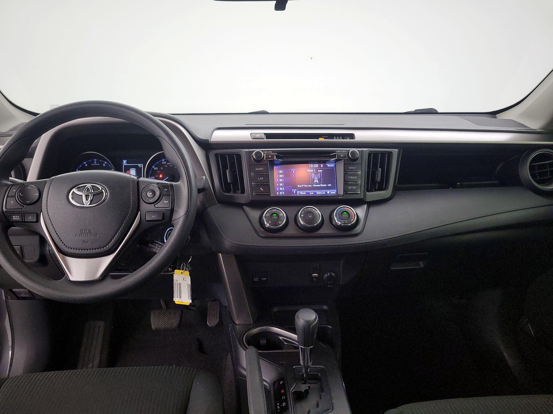 Thumbnail: 2018 Toyota RAV4 - 9