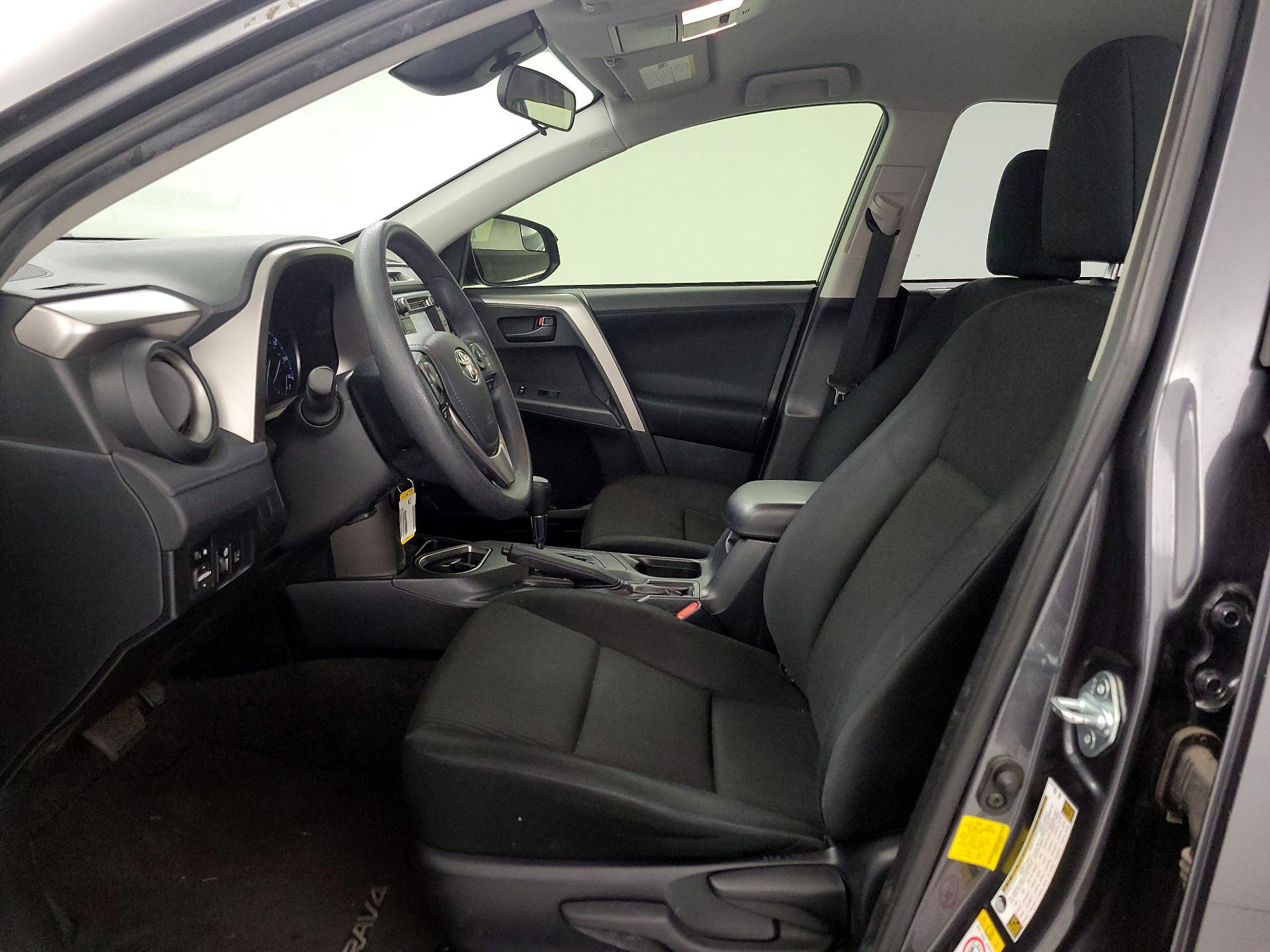 Thumbnail: 2018 Toyota RAV4 - 11