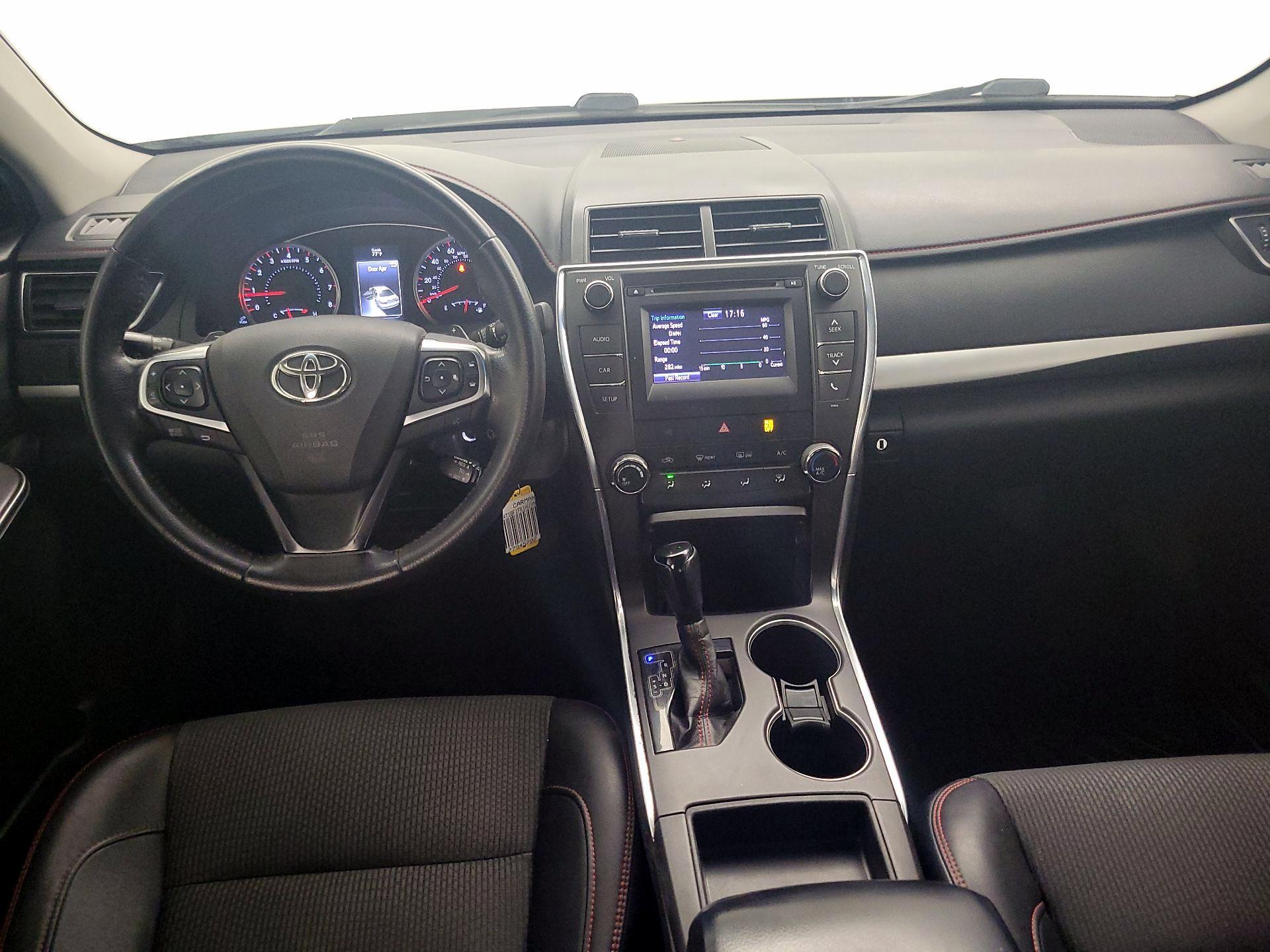 Thumbnail: 2017 Toyota Camry - 9
