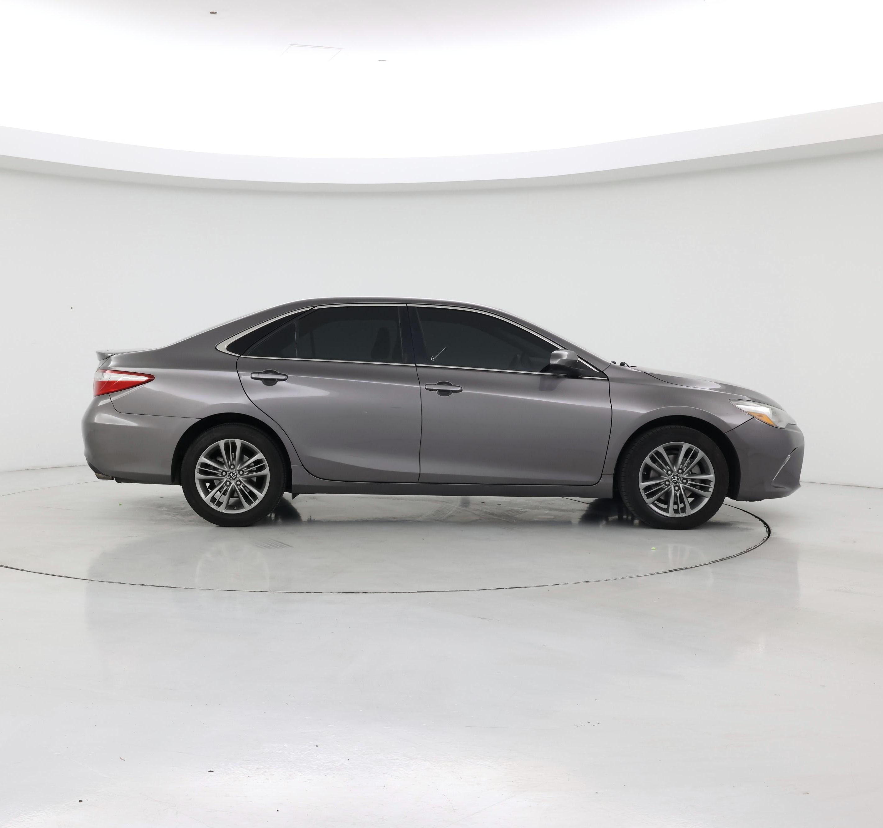 Thumbnail: 2017 Toyota Camry - 7