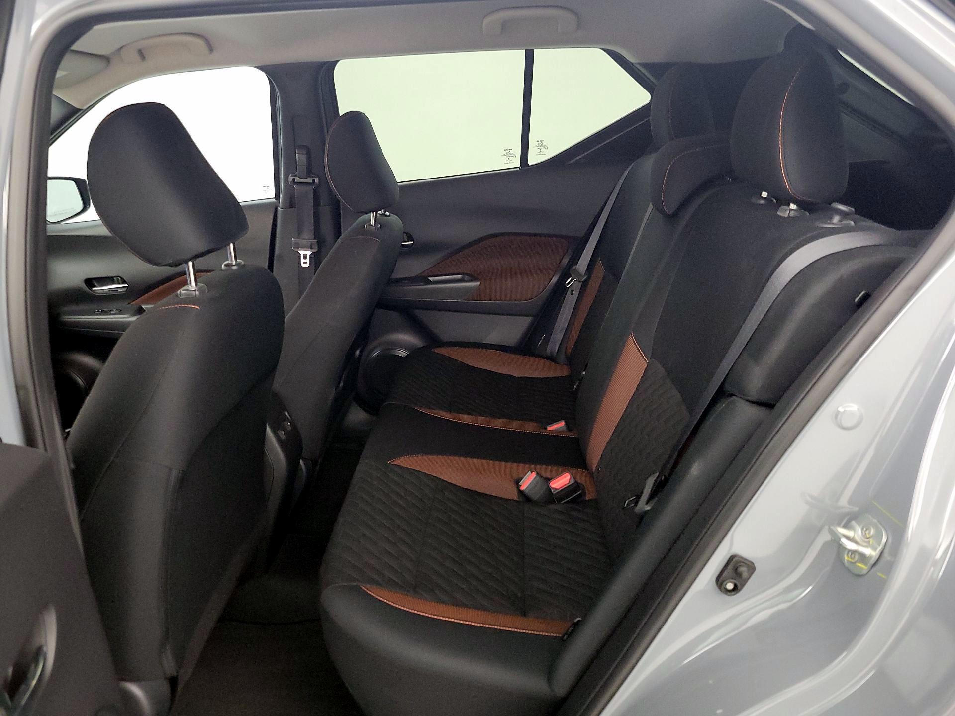 Thumbnail: 2021 Nissan Kicks - 18