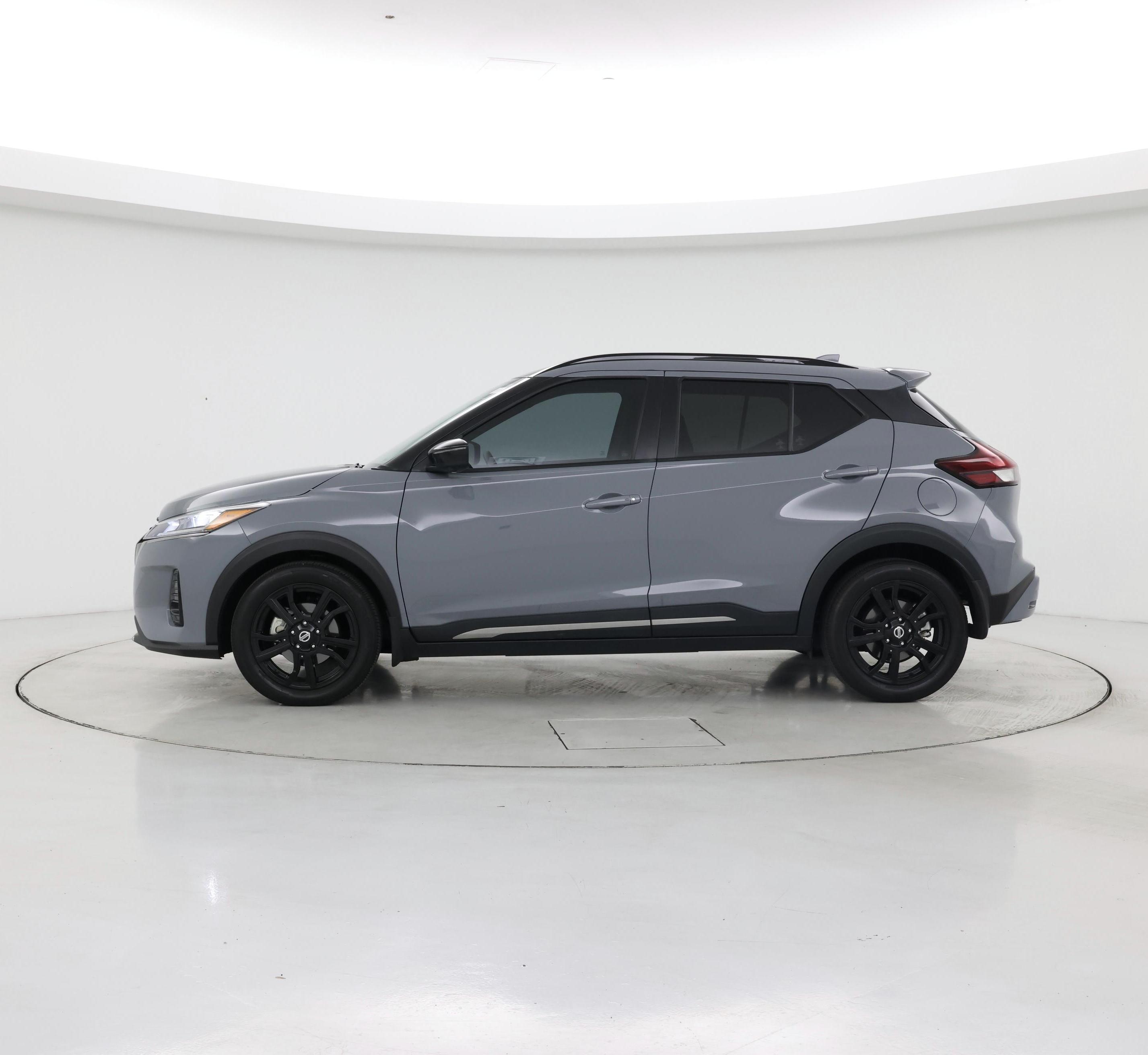 Thumbnail: 2021 Nissan Kicks - 3