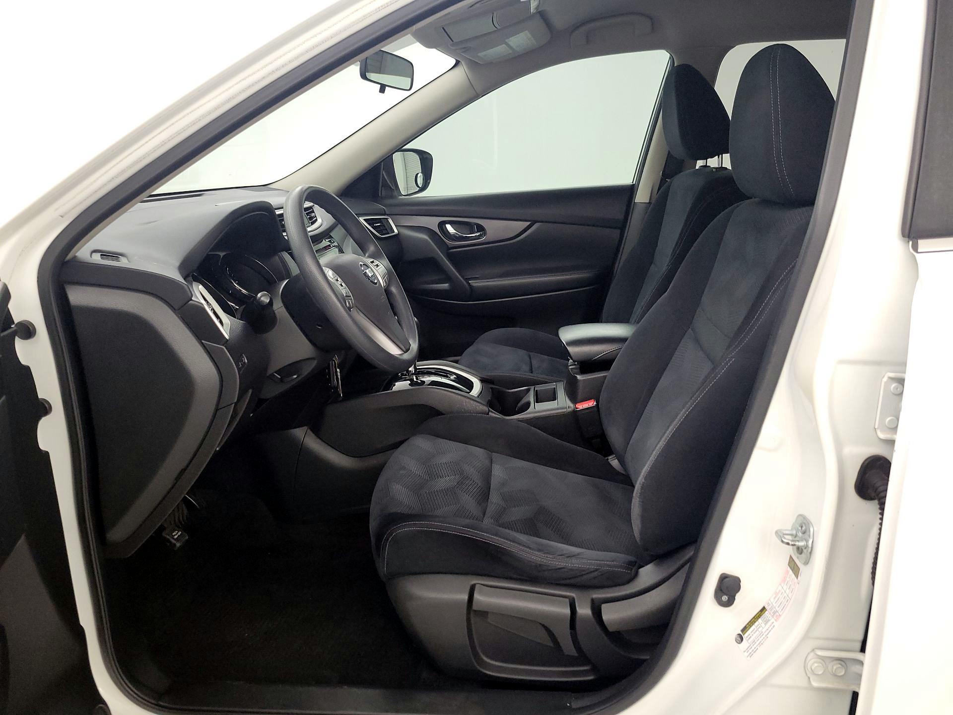 Thumbnail: 2016 Nissan Rogue - 11