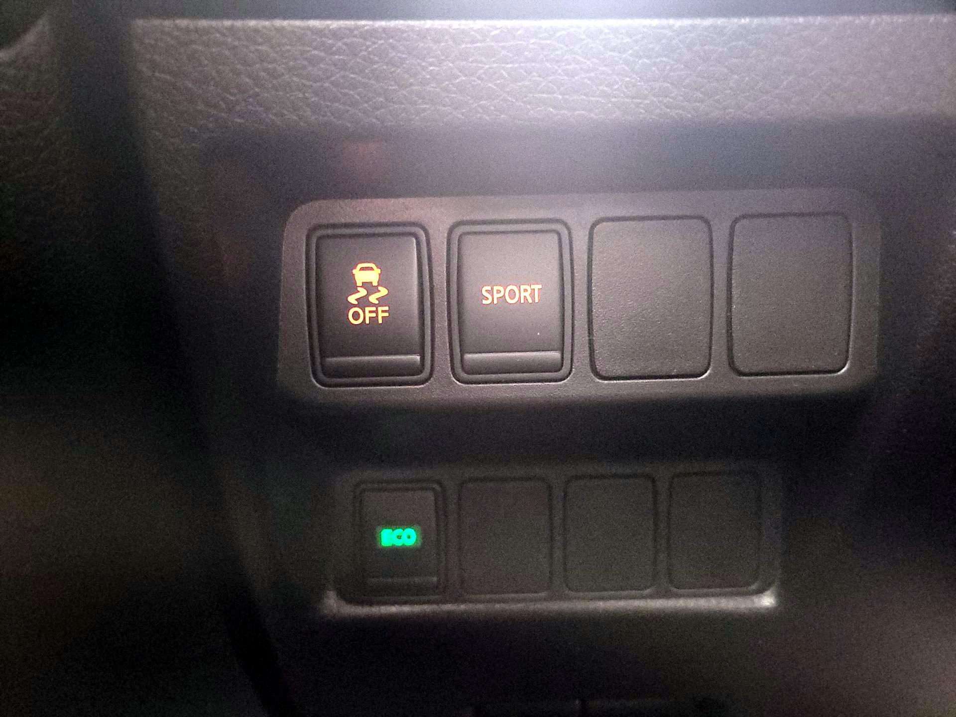 Thumbnail: 2016 Nissan Rogue - 13