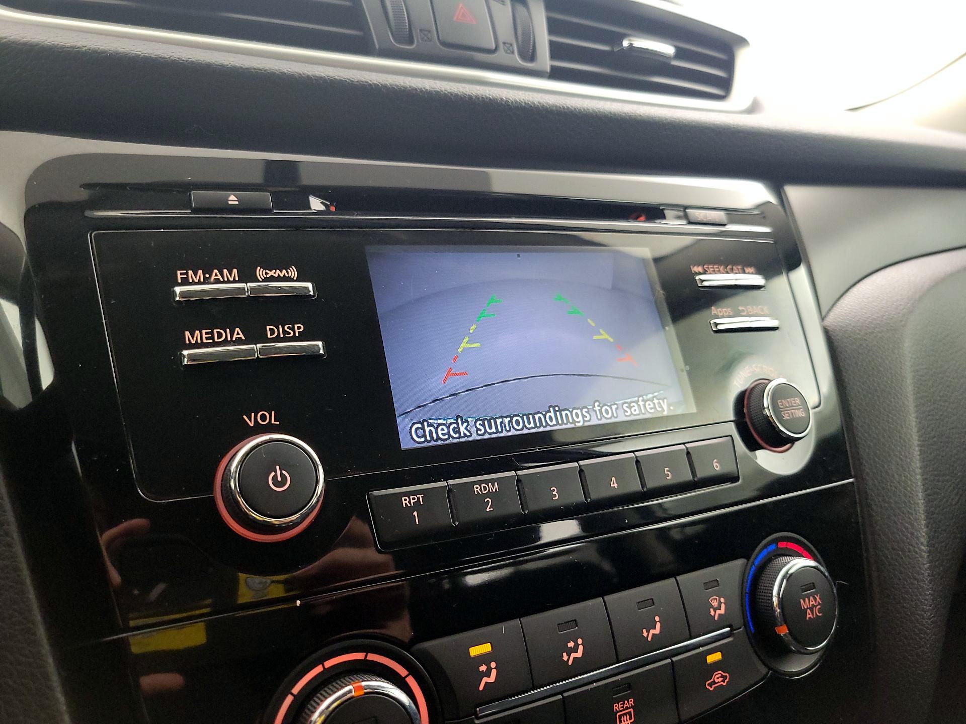 Thumbnail: 2016 Nissan Rogue - 14