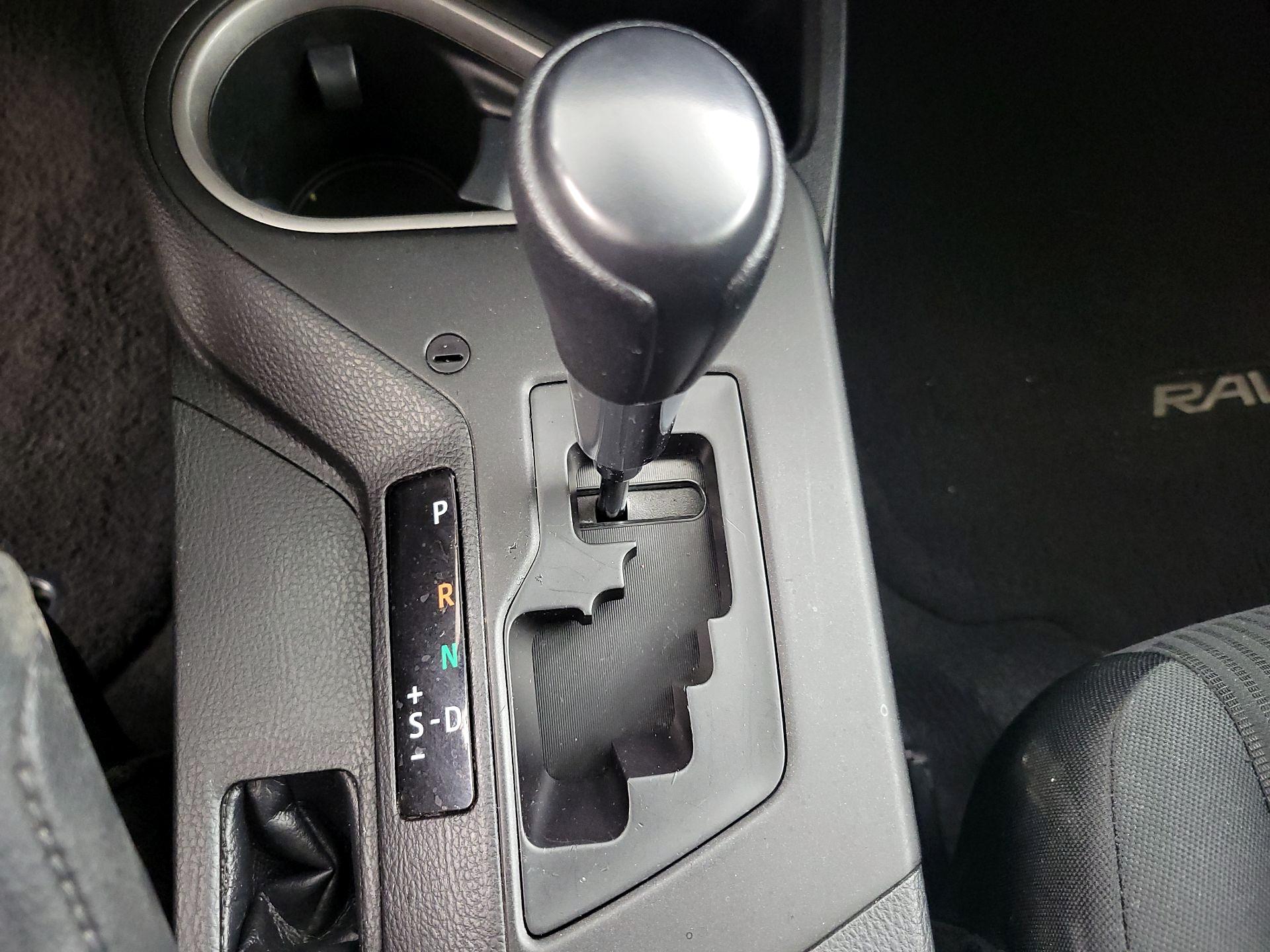 Thumbnail: 2017 Toyota RAV4 - 17