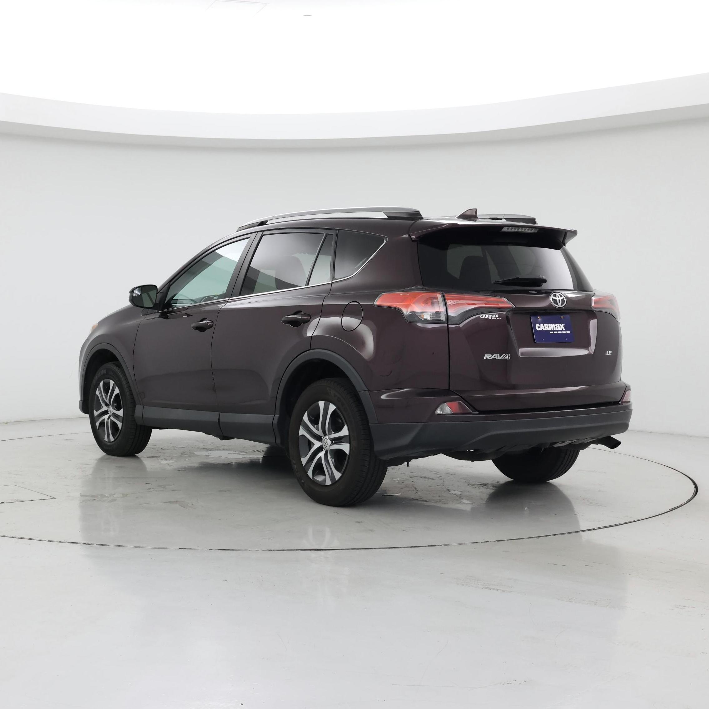 Thumbnail: 2017 Toyota RAV4 - 2