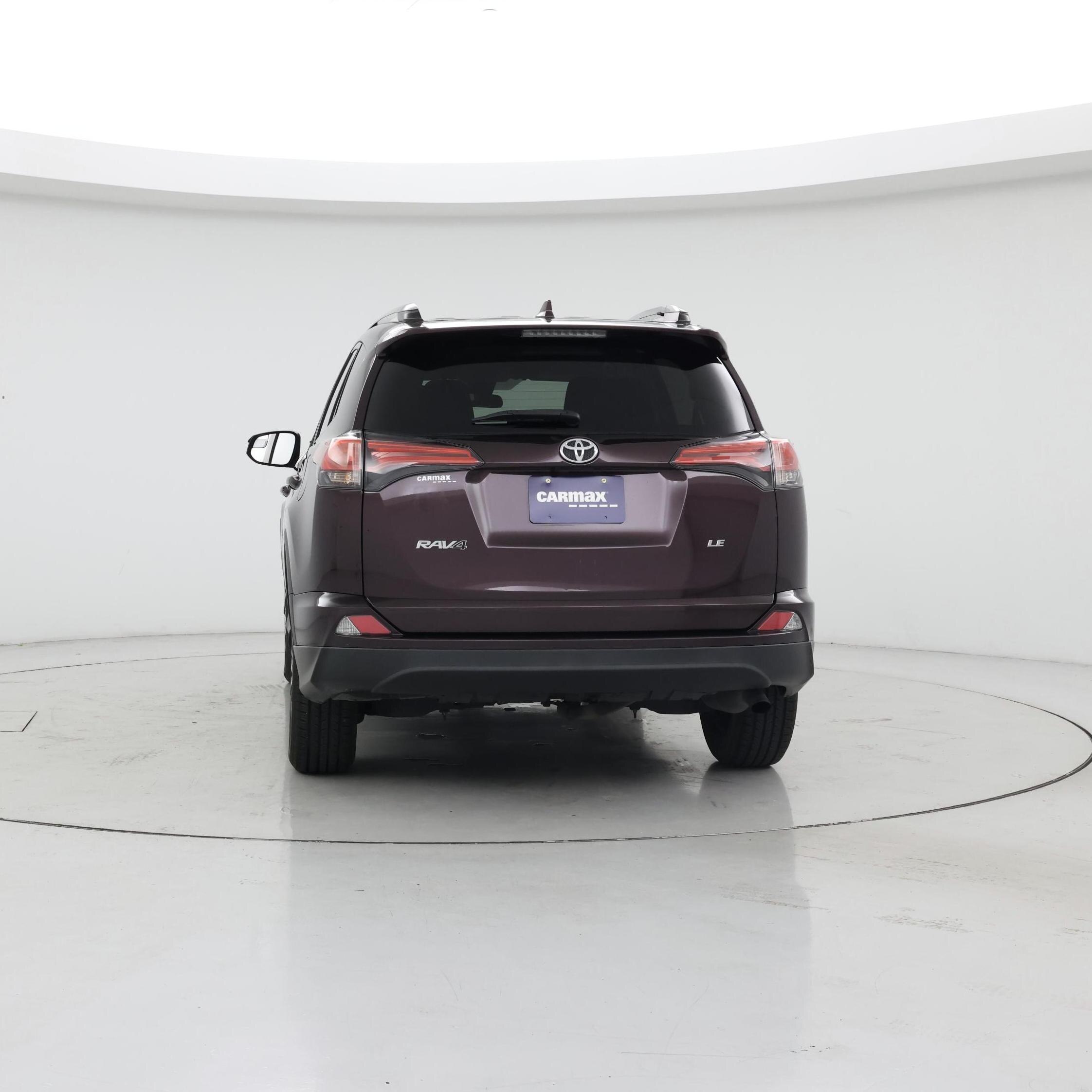 Thumbnail: 2017 Toyota RAV4 - 6