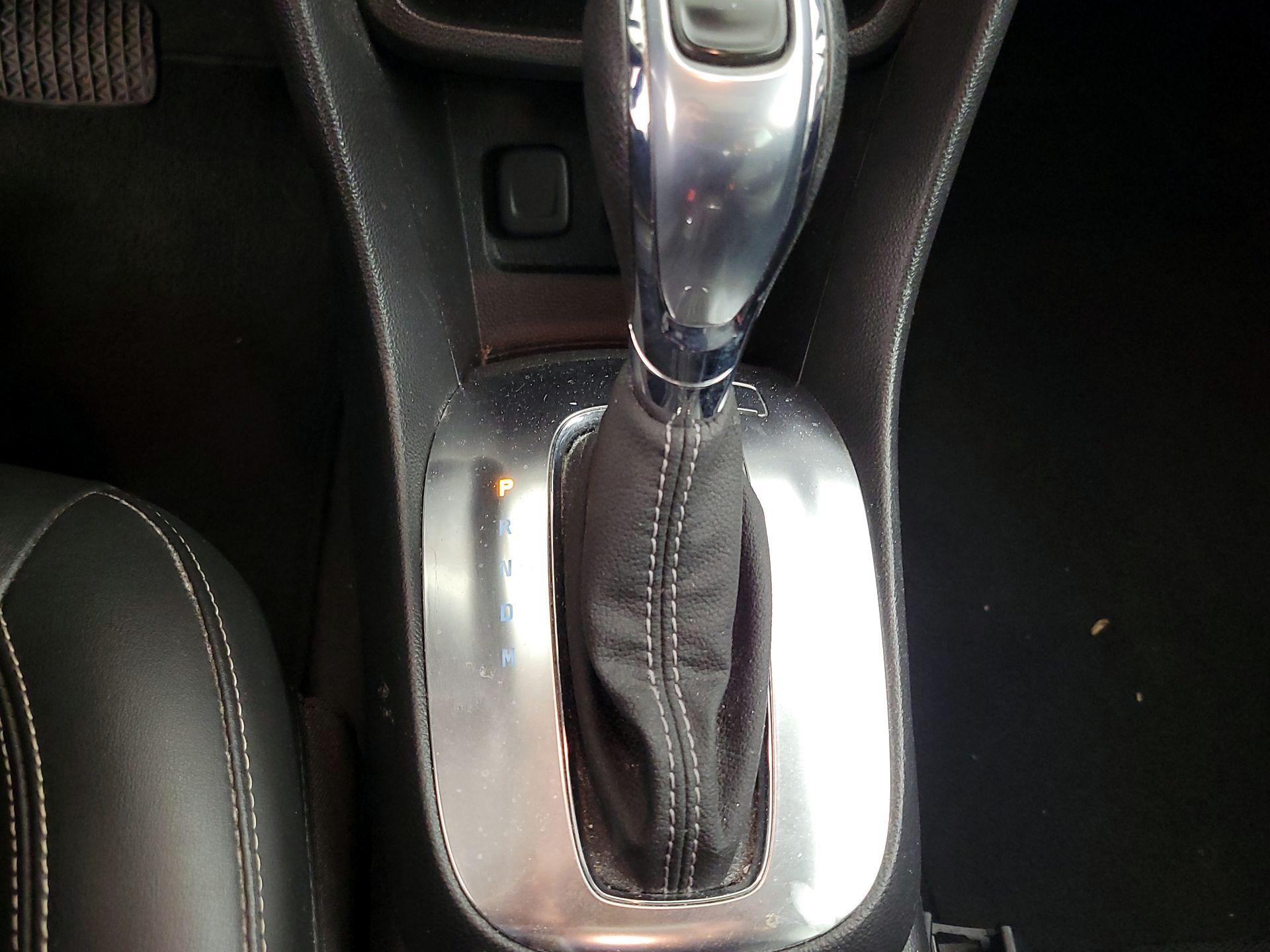 Thumbnail: 2015 Buick Encore - 18