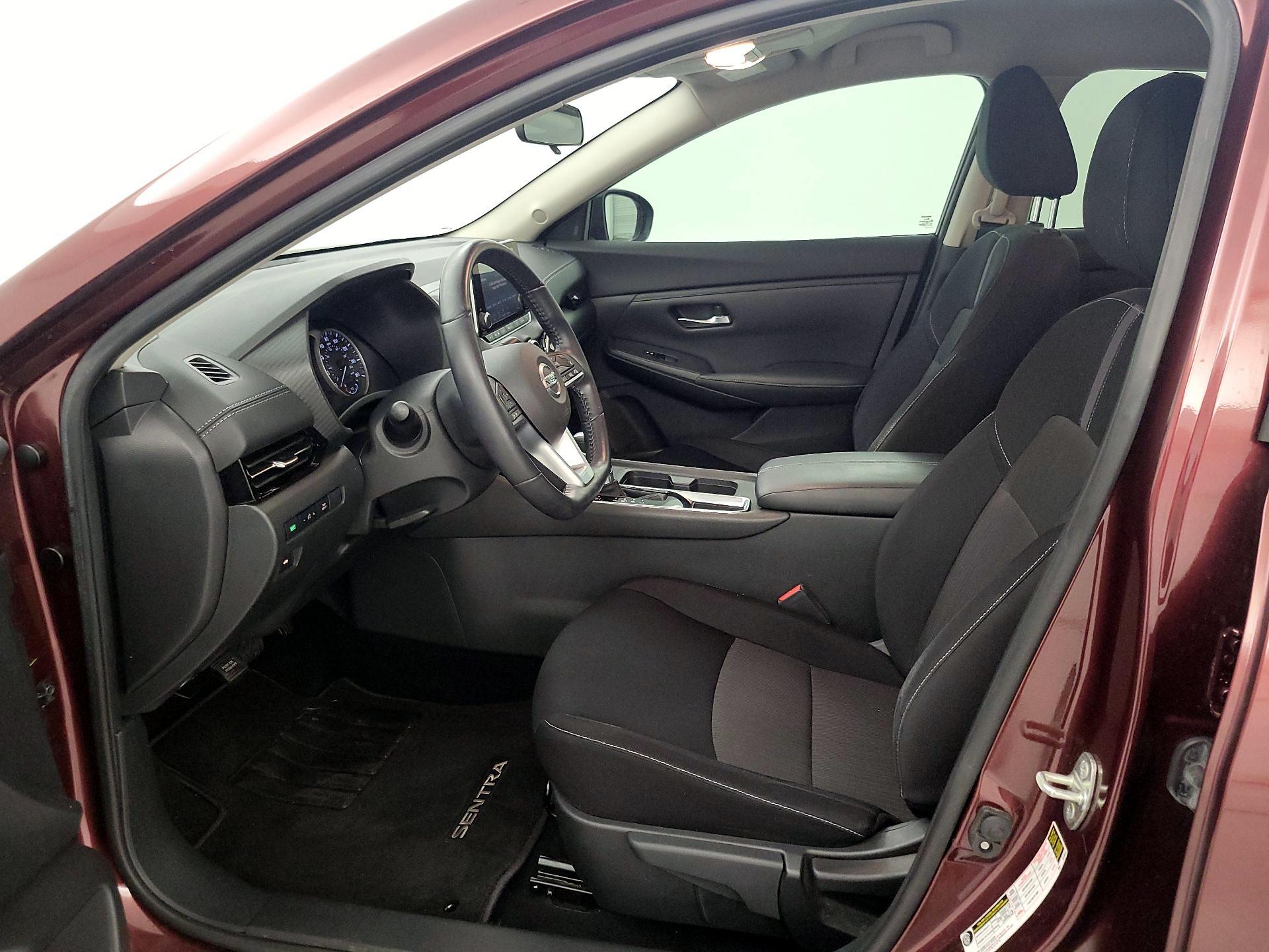 Thumbnail: 2020 Nissan Sentra - 11