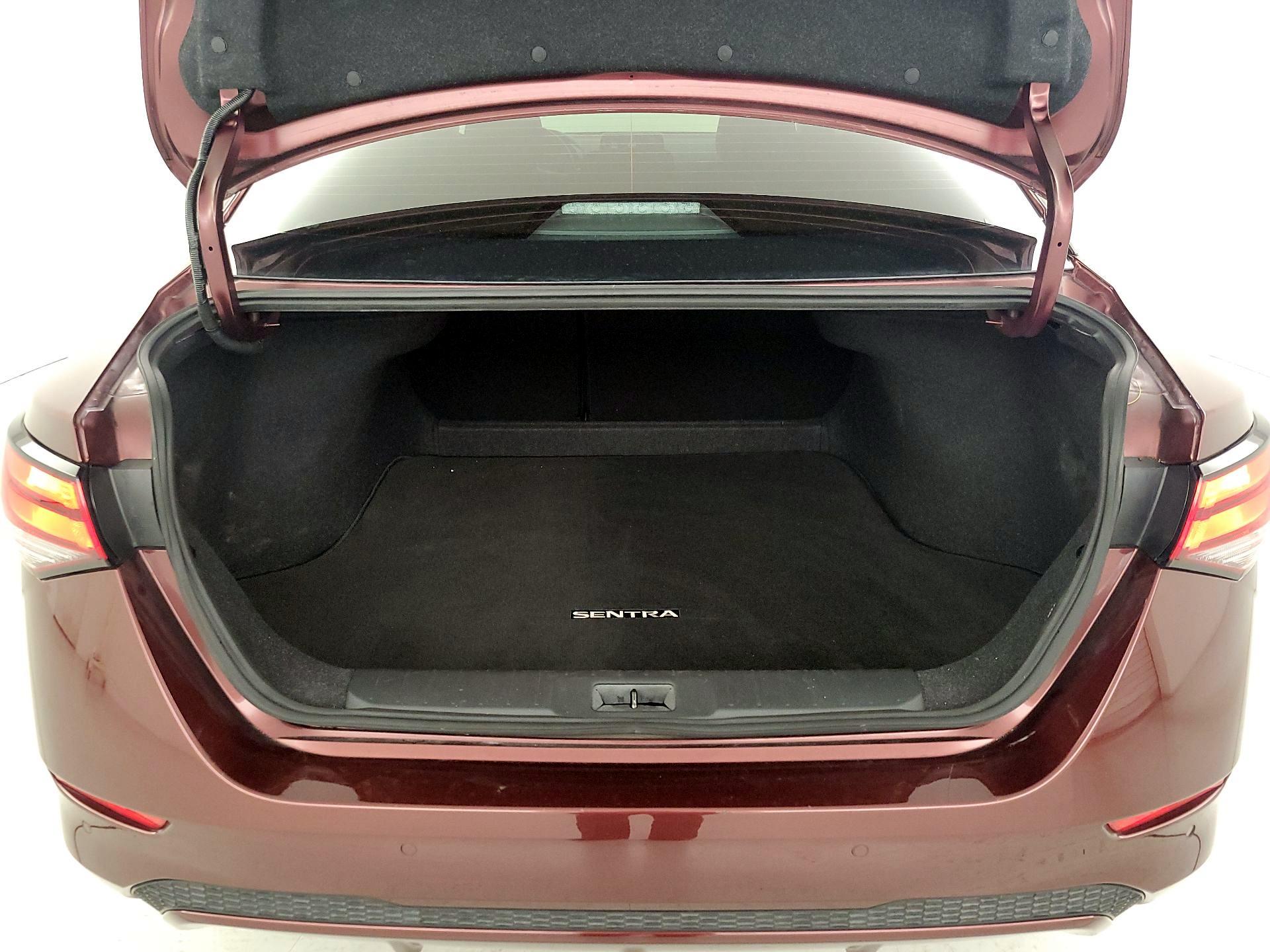Thumbnail: 2020 Nissan Sentra - 20