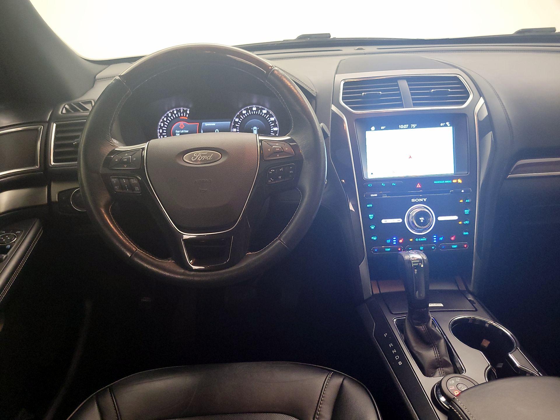 Thumbnail: 2017 Ford Explorer - 10