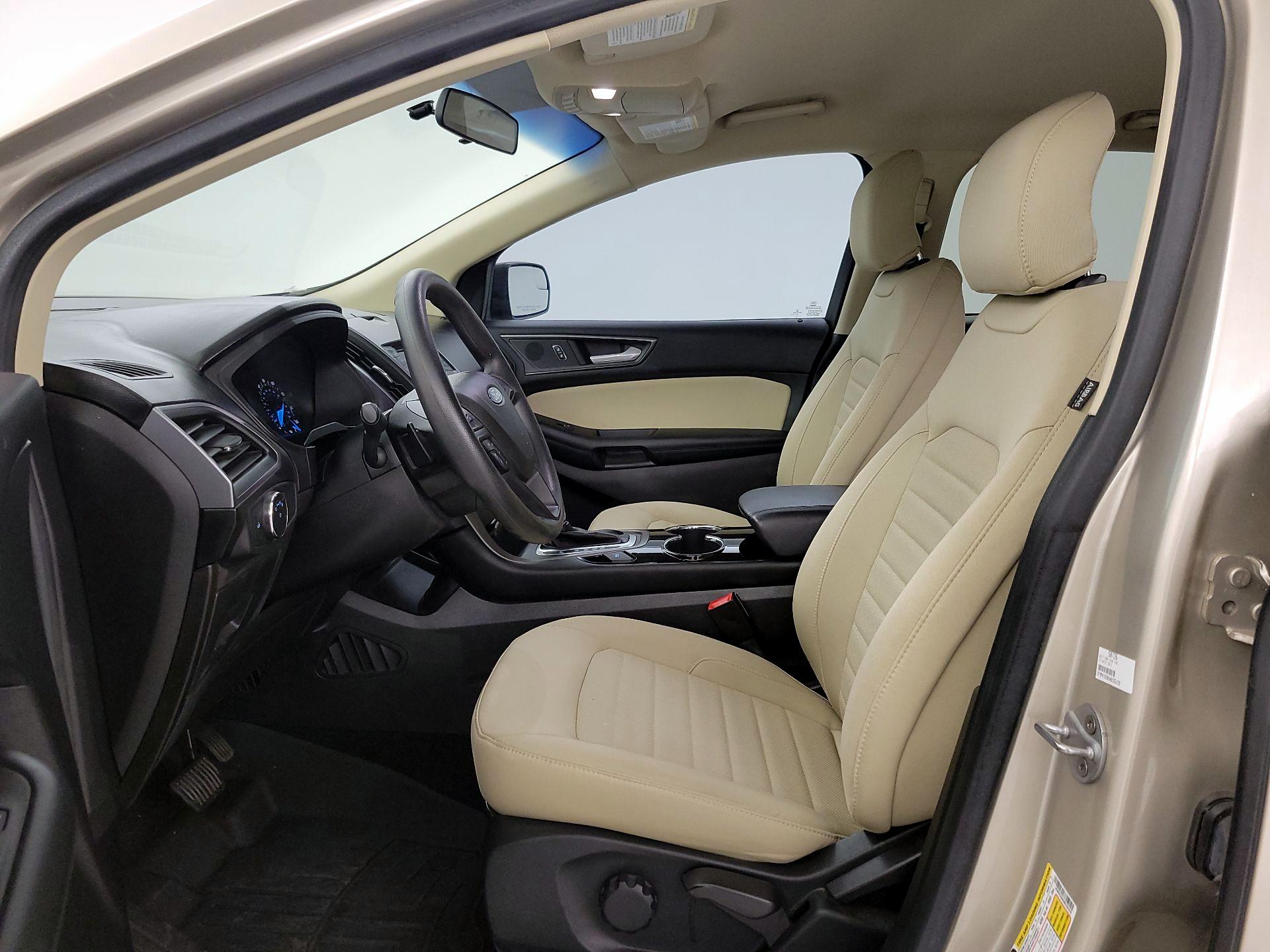 Thumbnail: 2017 Ford Edge - 11