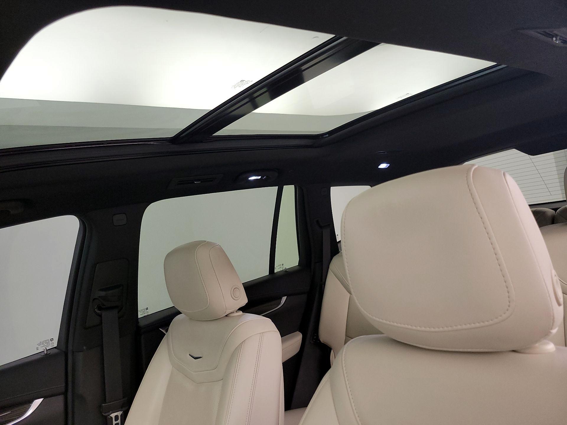 Thumbnail: 2021 Cadillac XT6 - 19