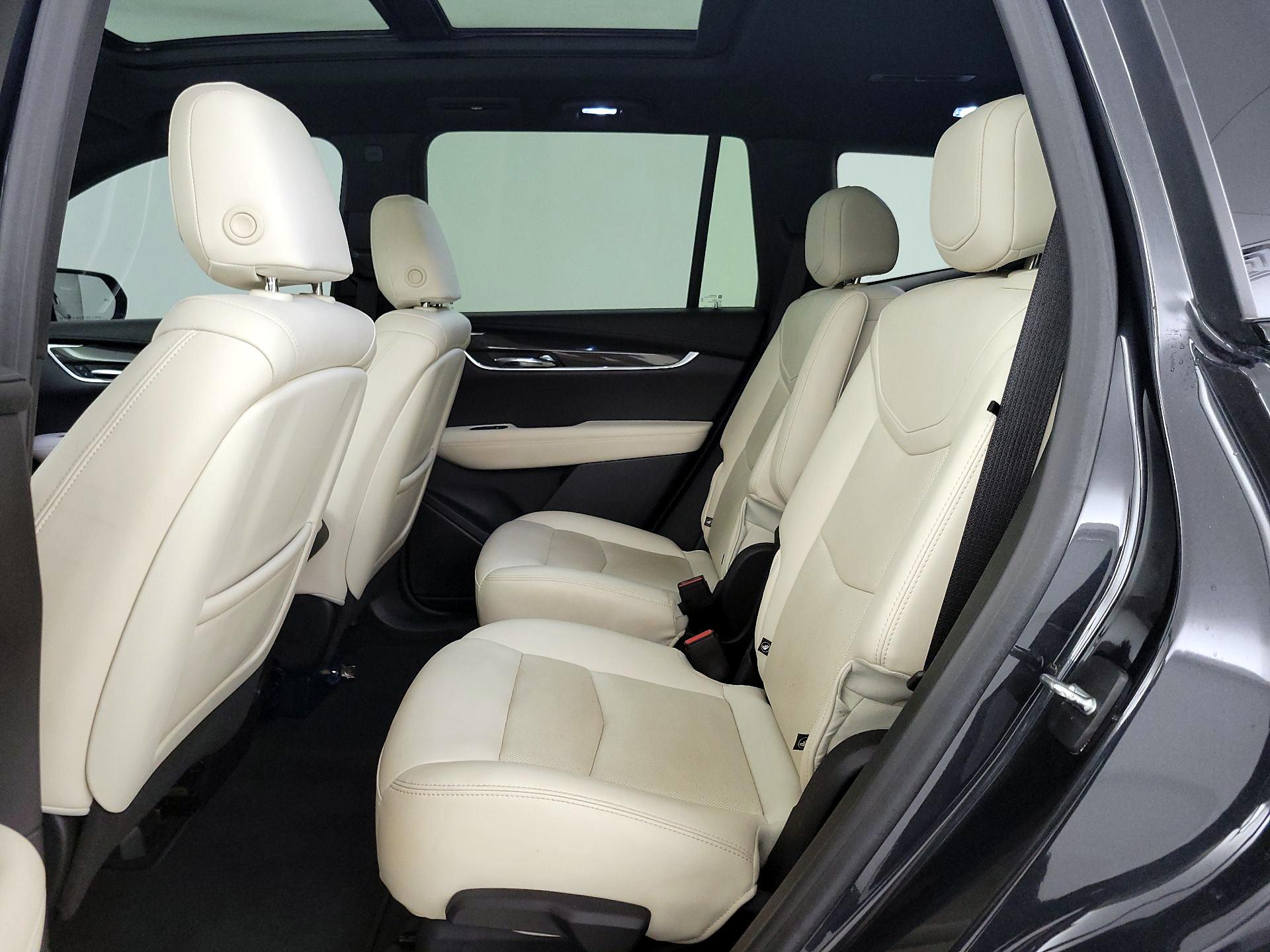 Thumbnail: 2021 Cadillac XT6 - 20