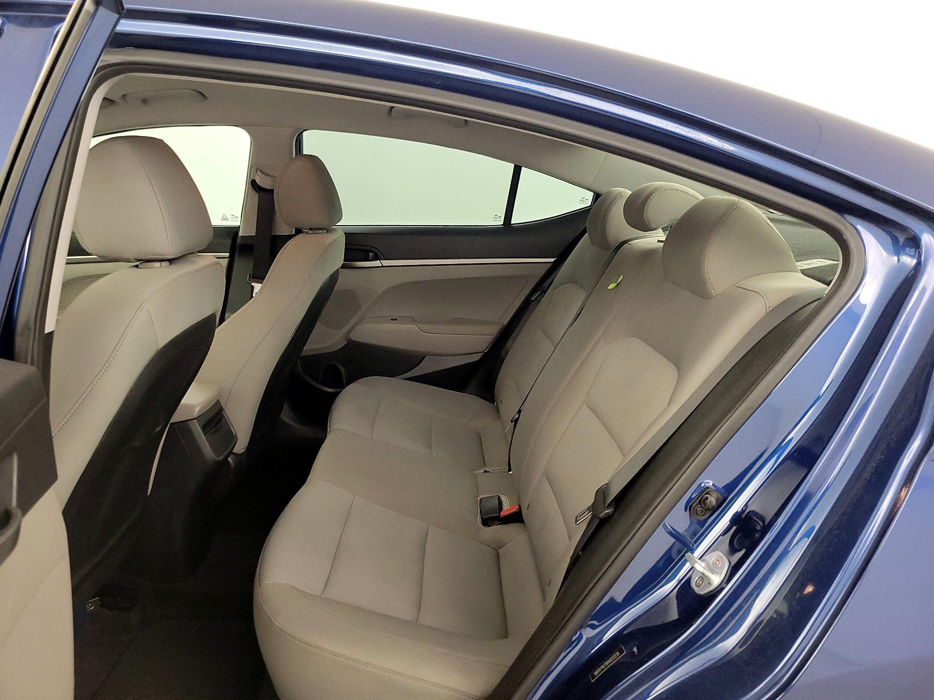 Thumbnail: 2017 Hyundai Elantra - 18