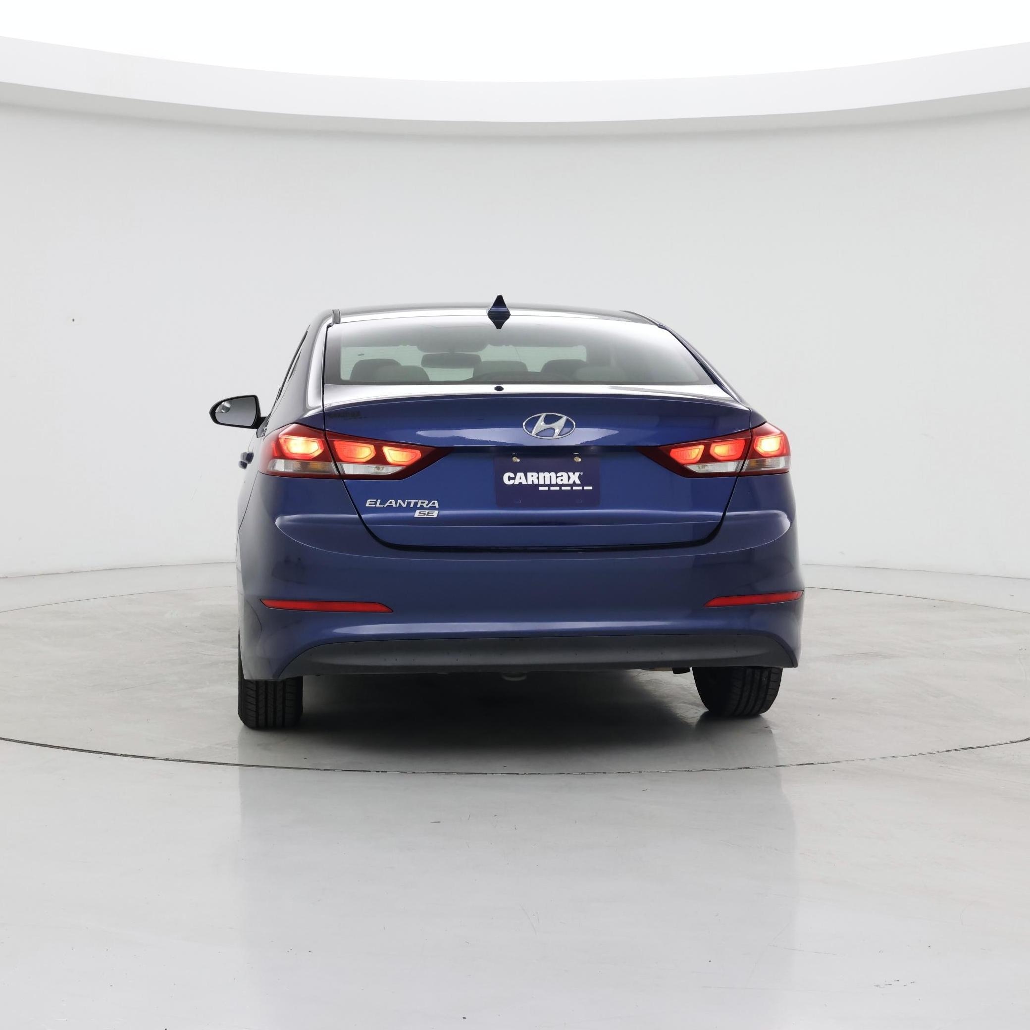 Thumbnail: 2017 Hyundai Elantra - 6
