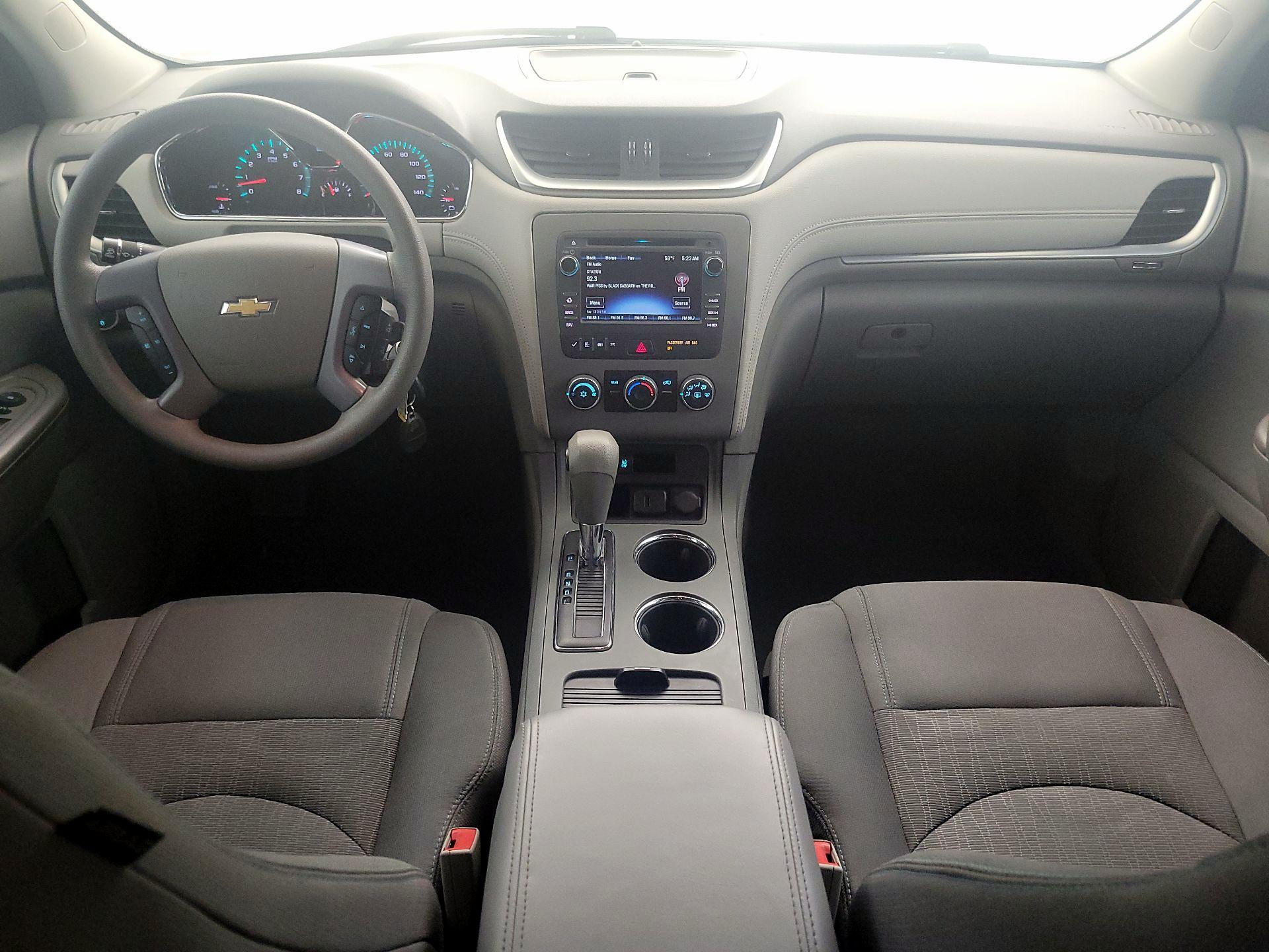 Thumbnail: 2017 Chevrolet Traverse - 9