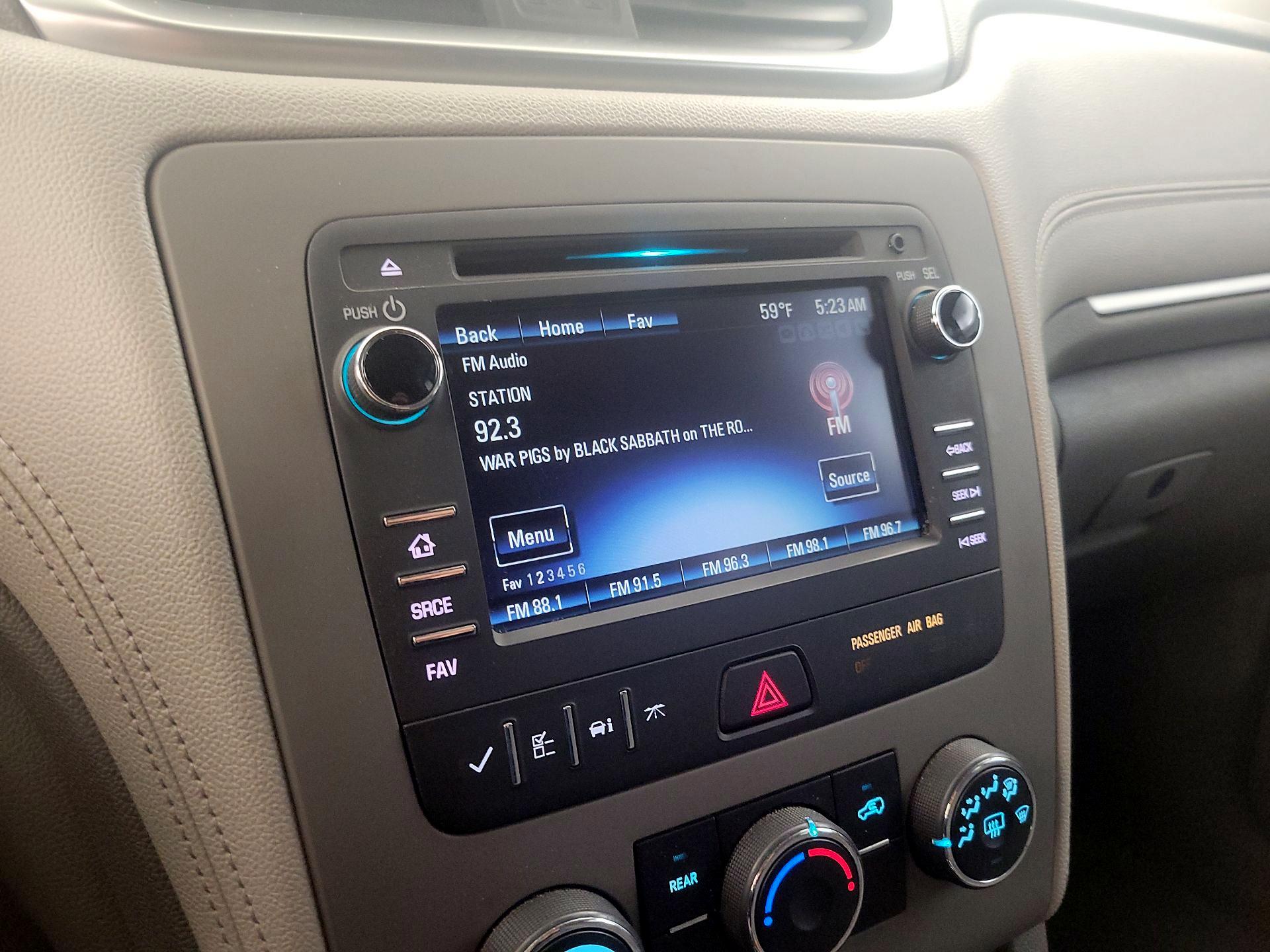 Thumbnail: 2017 Chevrolet Traverse - 15