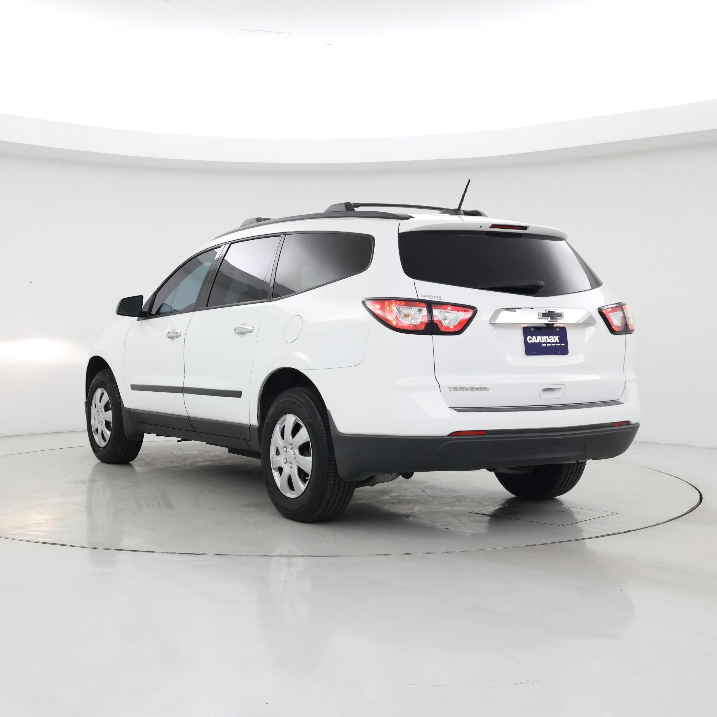 Thumbnail: 2017 Chevrolet Traverse - 2