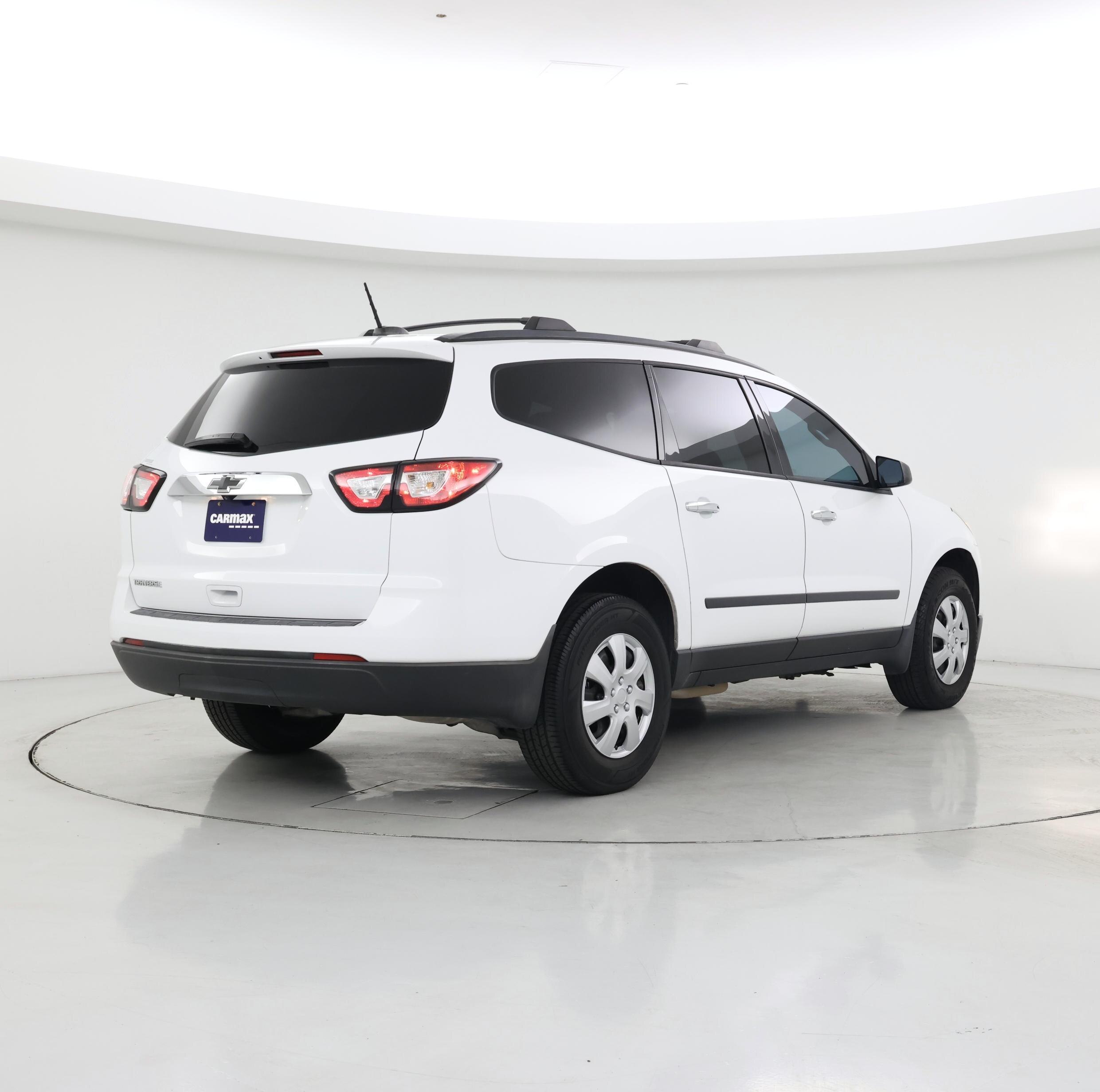 Thumbnail: 2017 Chevrolet Traverse - 8