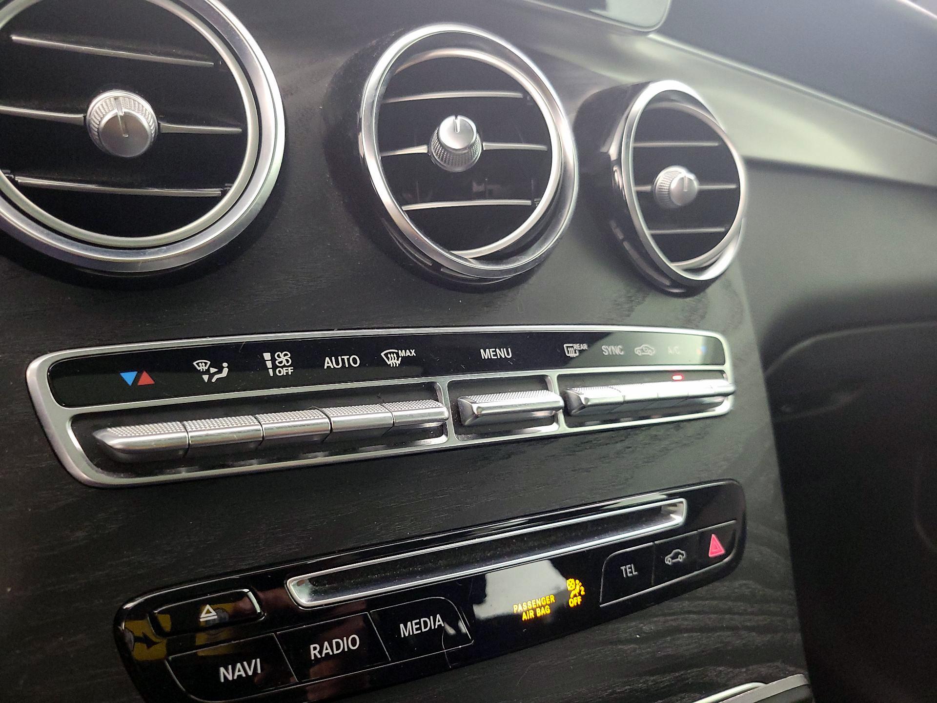 Thumbnail: 2019 Mercedes-Benz GLC - 16