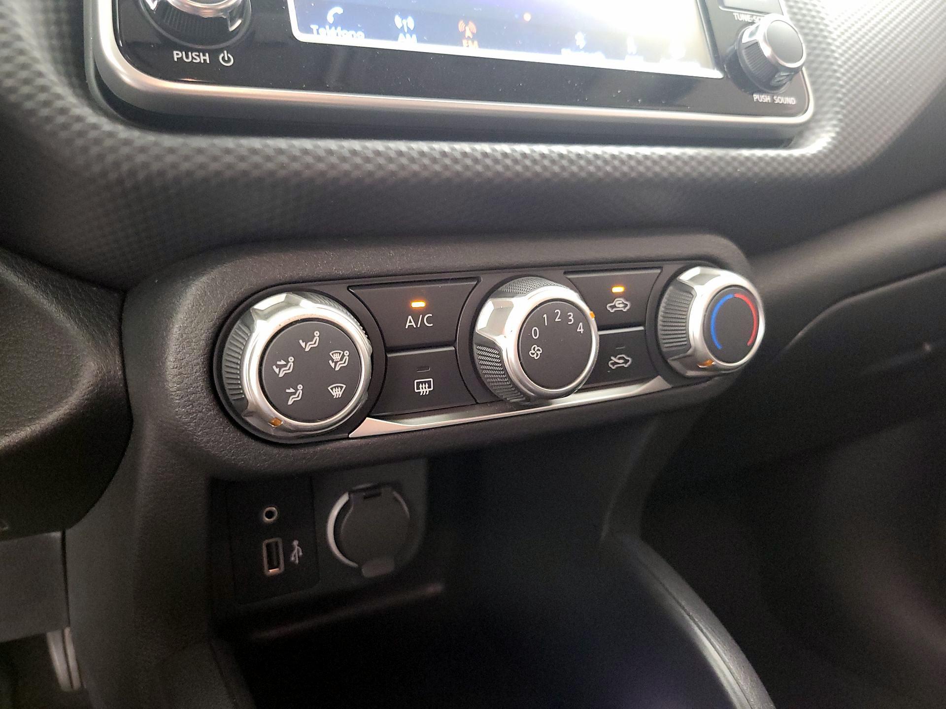 Thumbnail: 2023 Nissan Kicks - 16