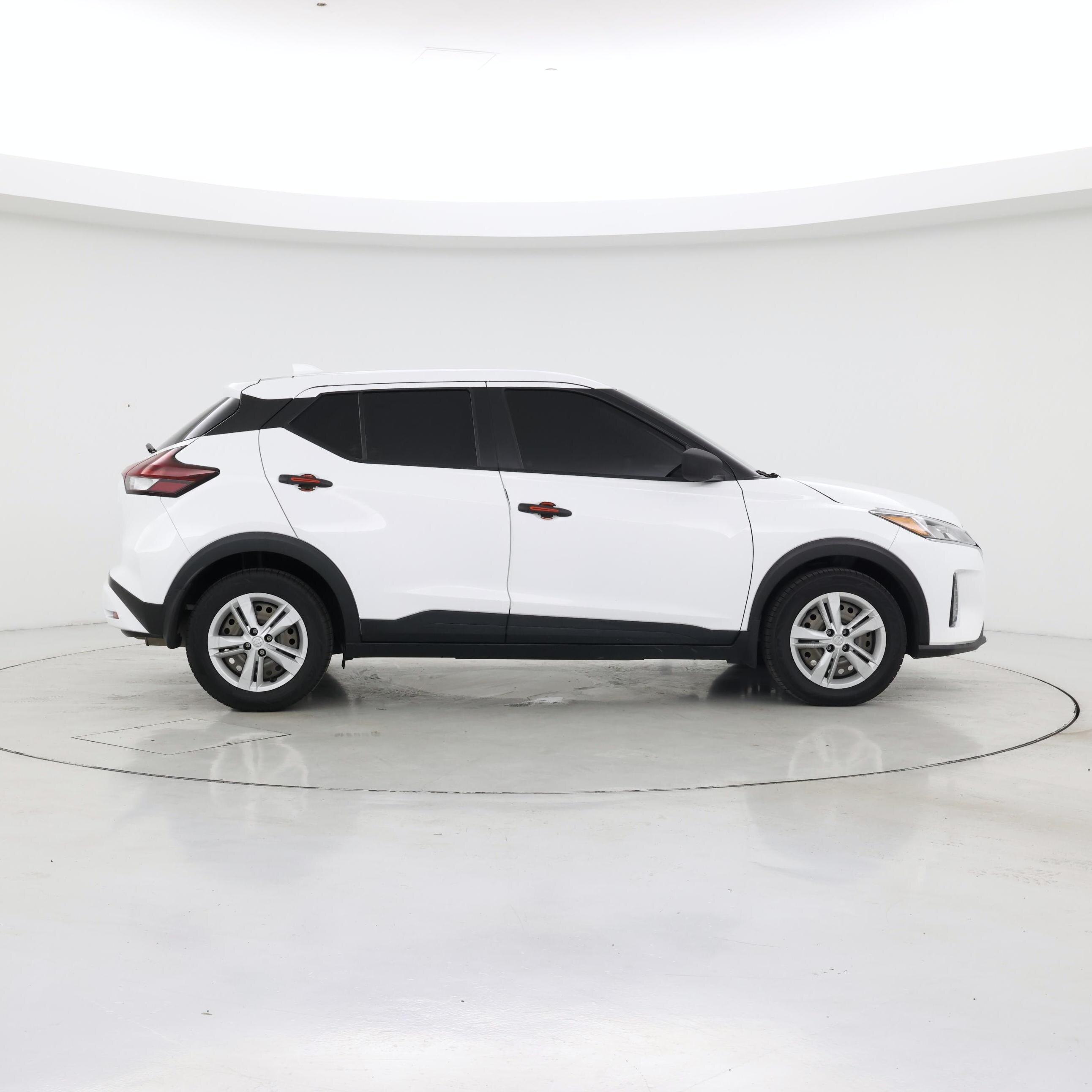 Thumbnail: 2023 Nissan Kicks - 7