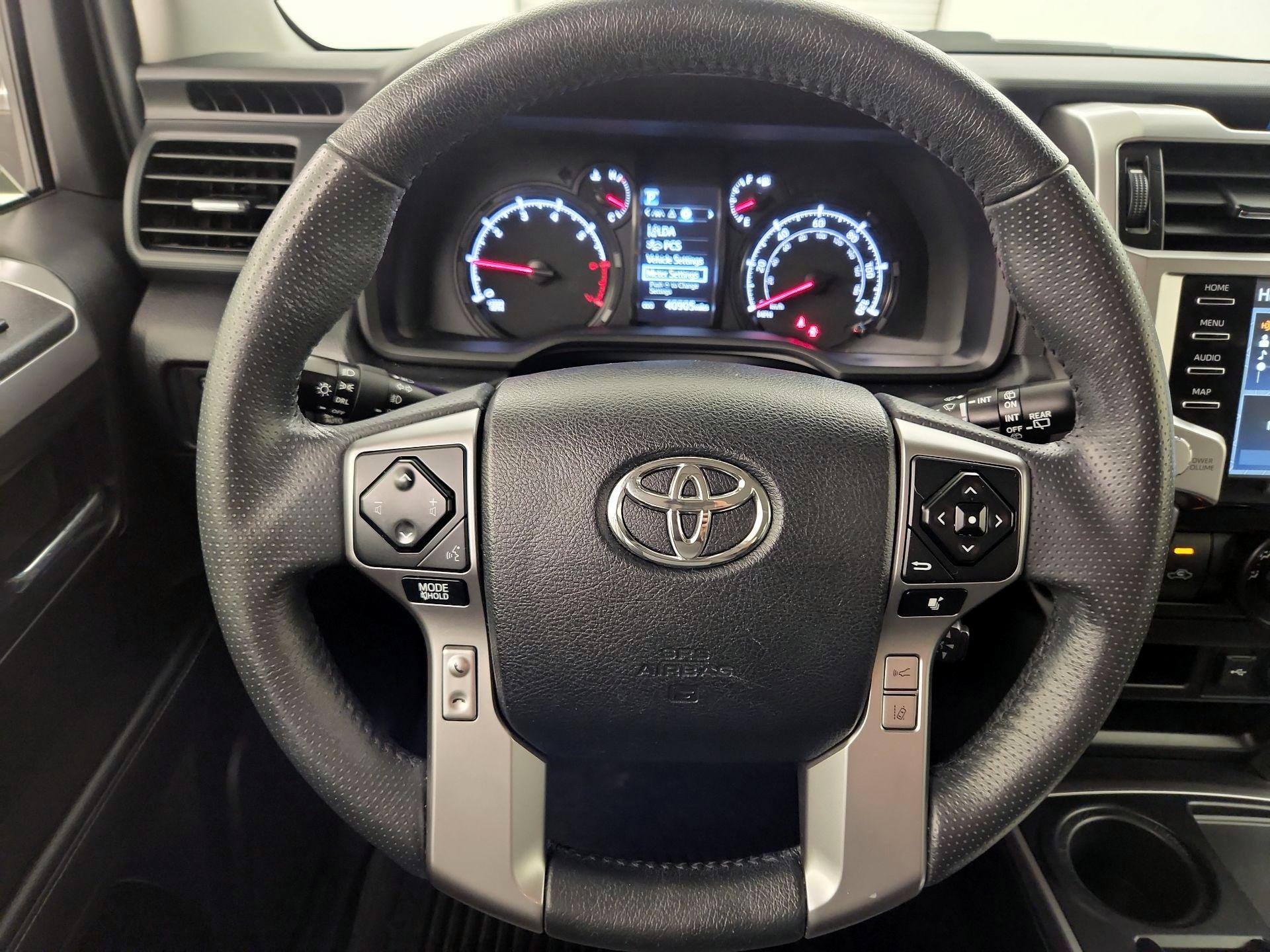 Thumbnail: 2021 Toyota 4Runner - 10